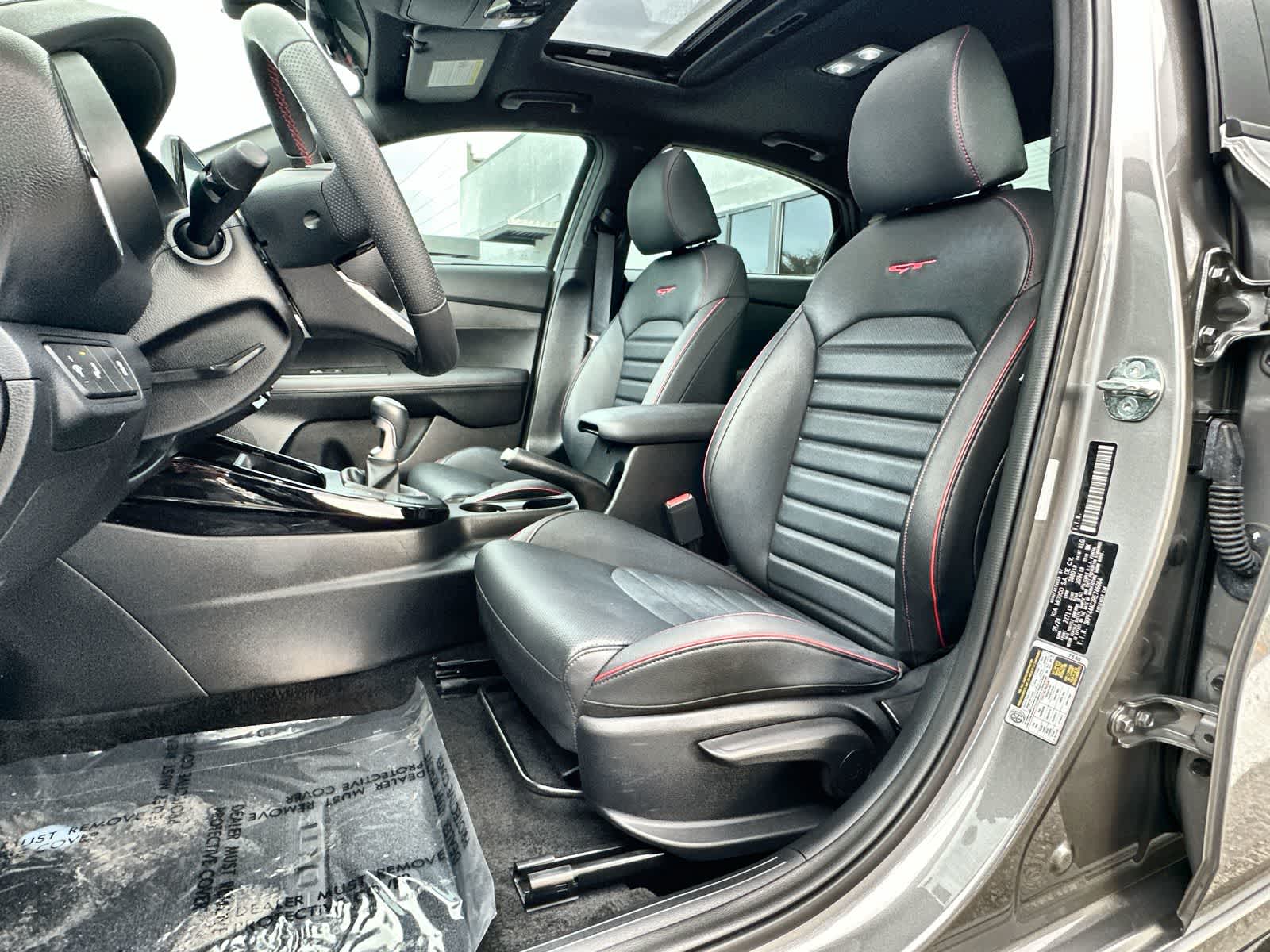 Thumbnail: 2024 Kia Forte - 3