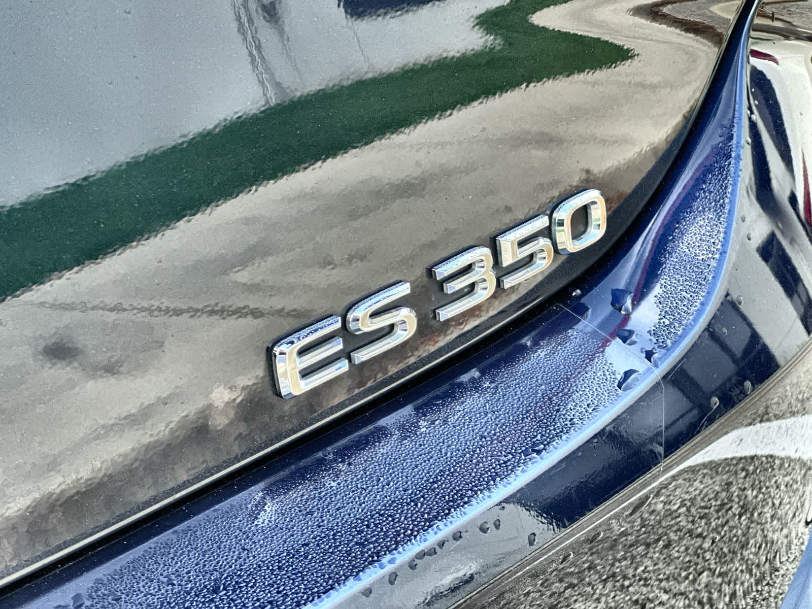 Thumbnail: 2022 Lexus ES - 7