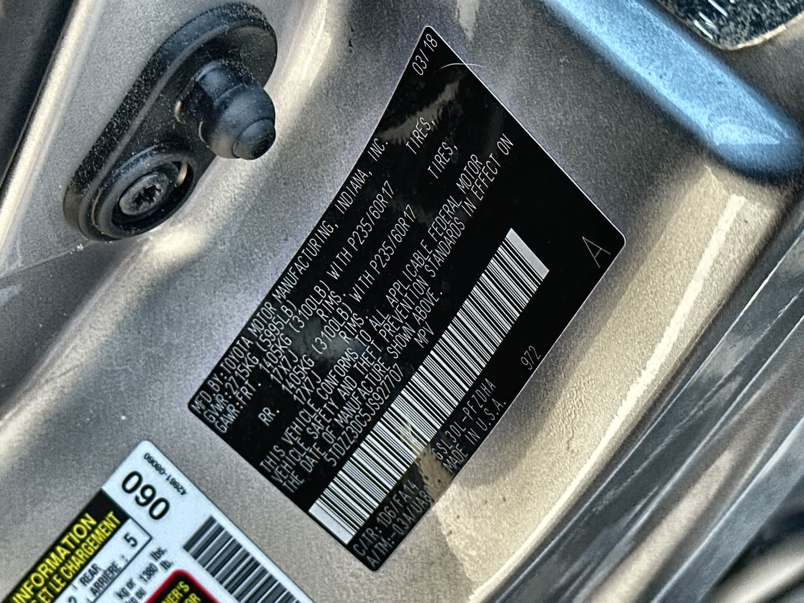 Thumbnail: 2018 Toyota Sienna - 21