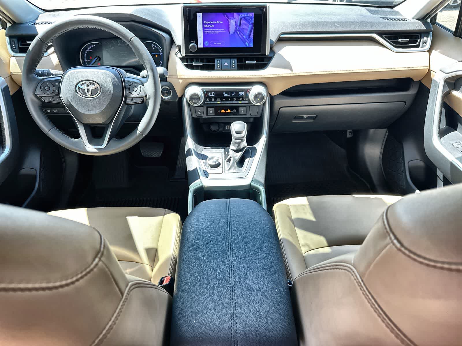 Thumbnail: 2023 Toyota RAV4 - 20