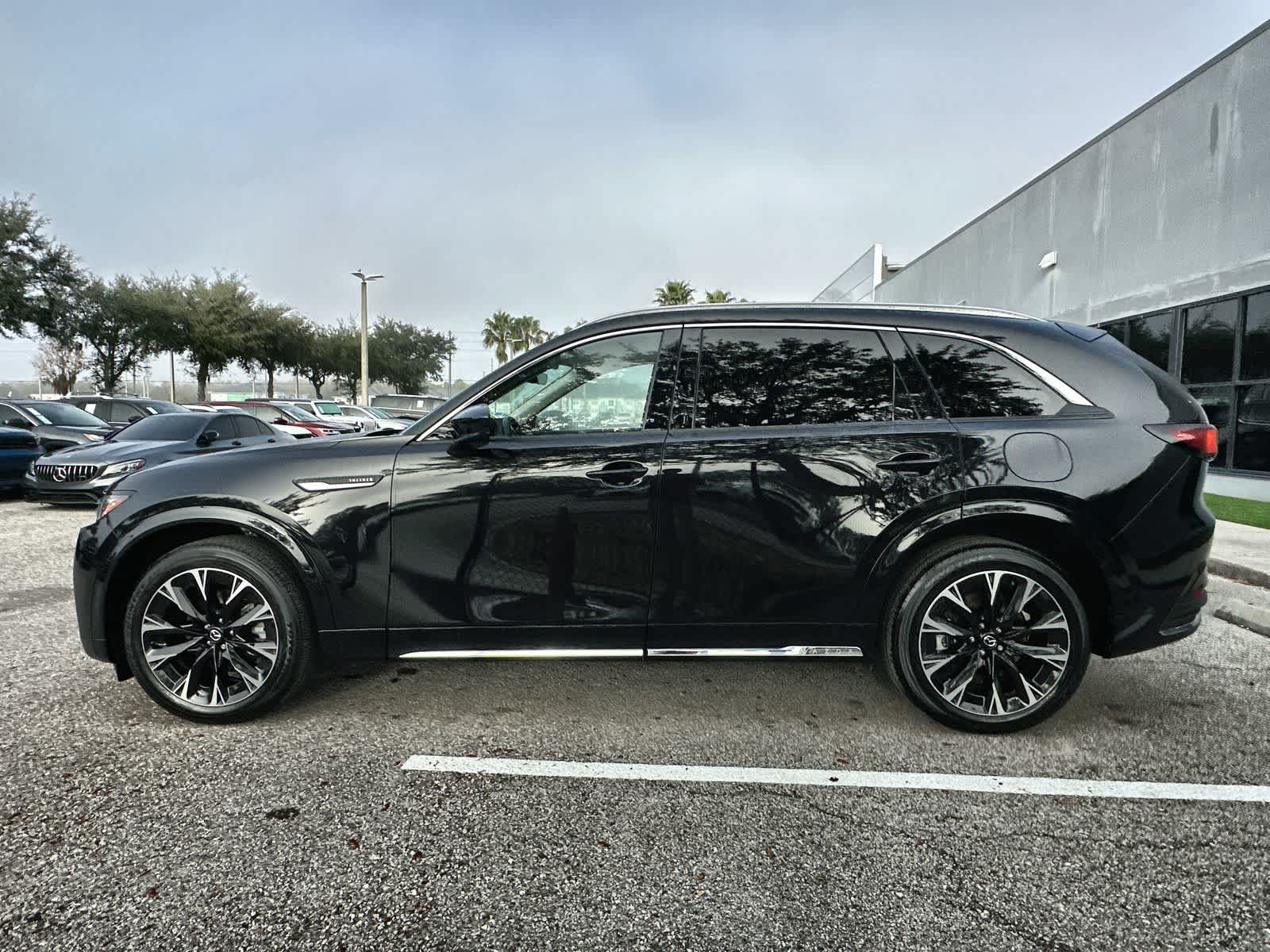 Thumbnail: 2025 Mazda CX-90 - 3