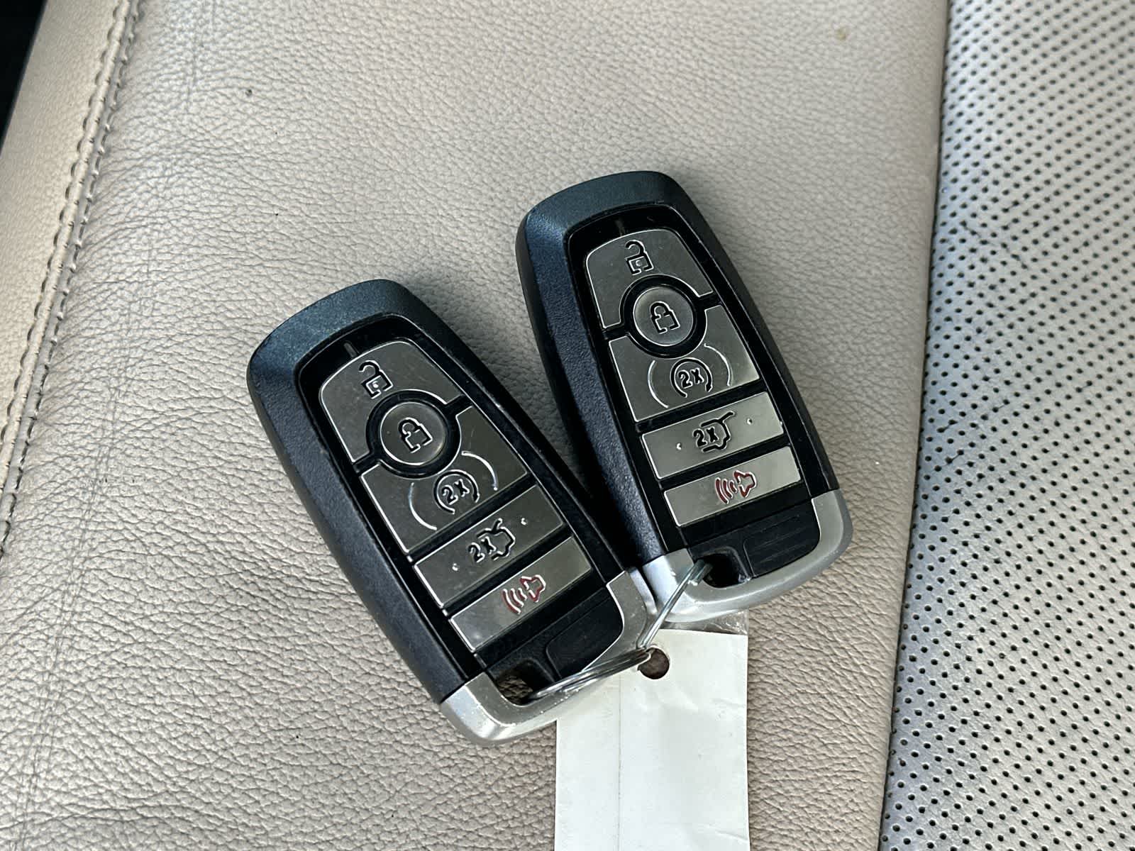 Thumbnail: 2020 Ford Explorer - 21