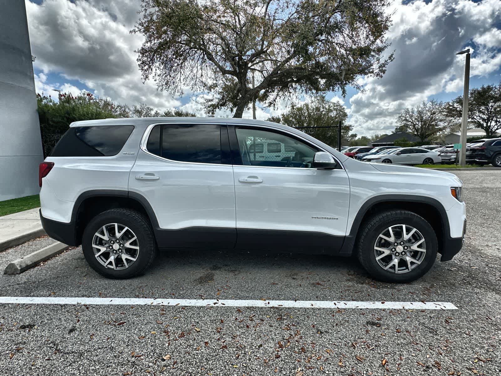 Thumbnail: 2023 GMC Acadia - 10