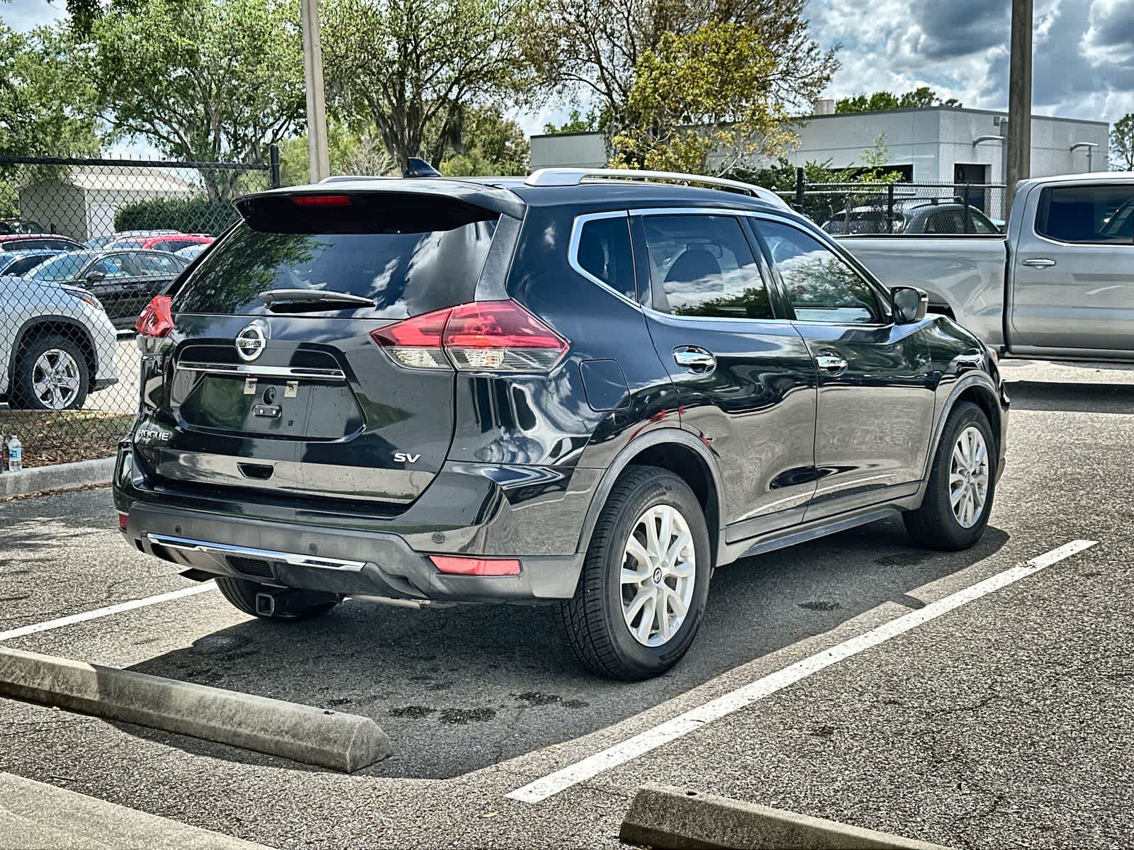 Thumbnail: 2020 Nissan Rogue - 8