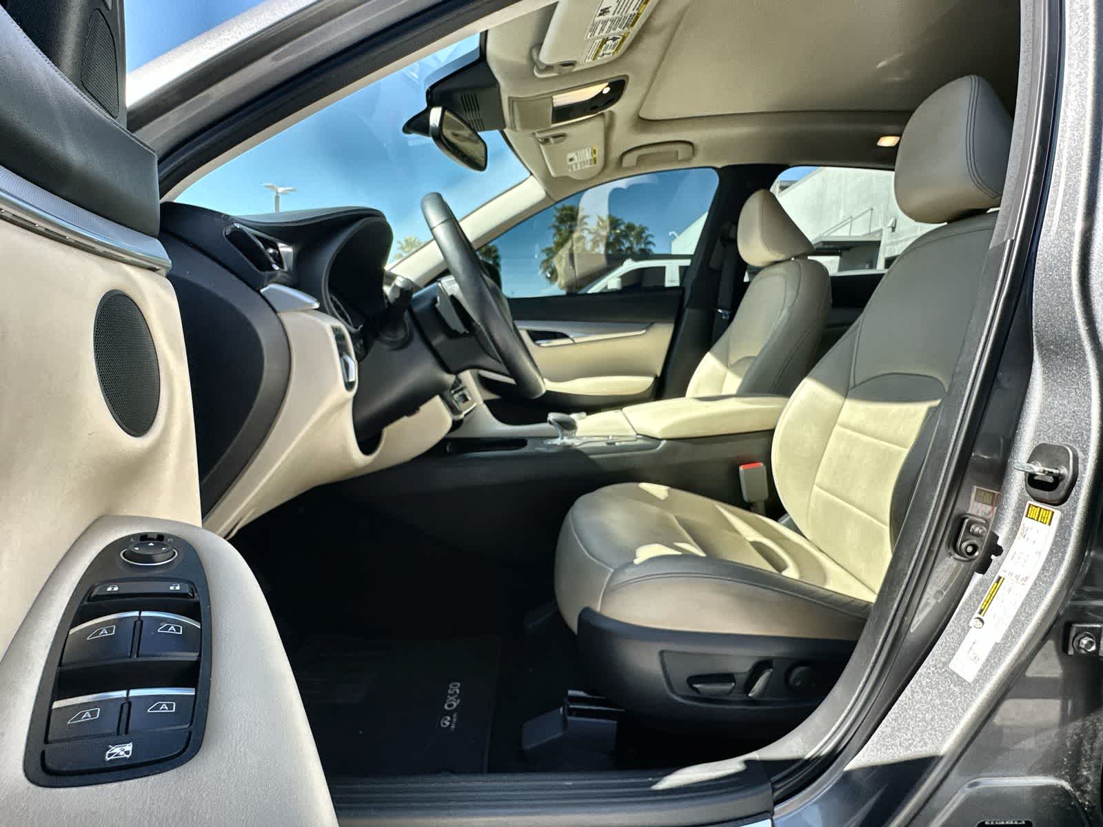 Thumbnail: 2019 INFINITI QX50 - 15