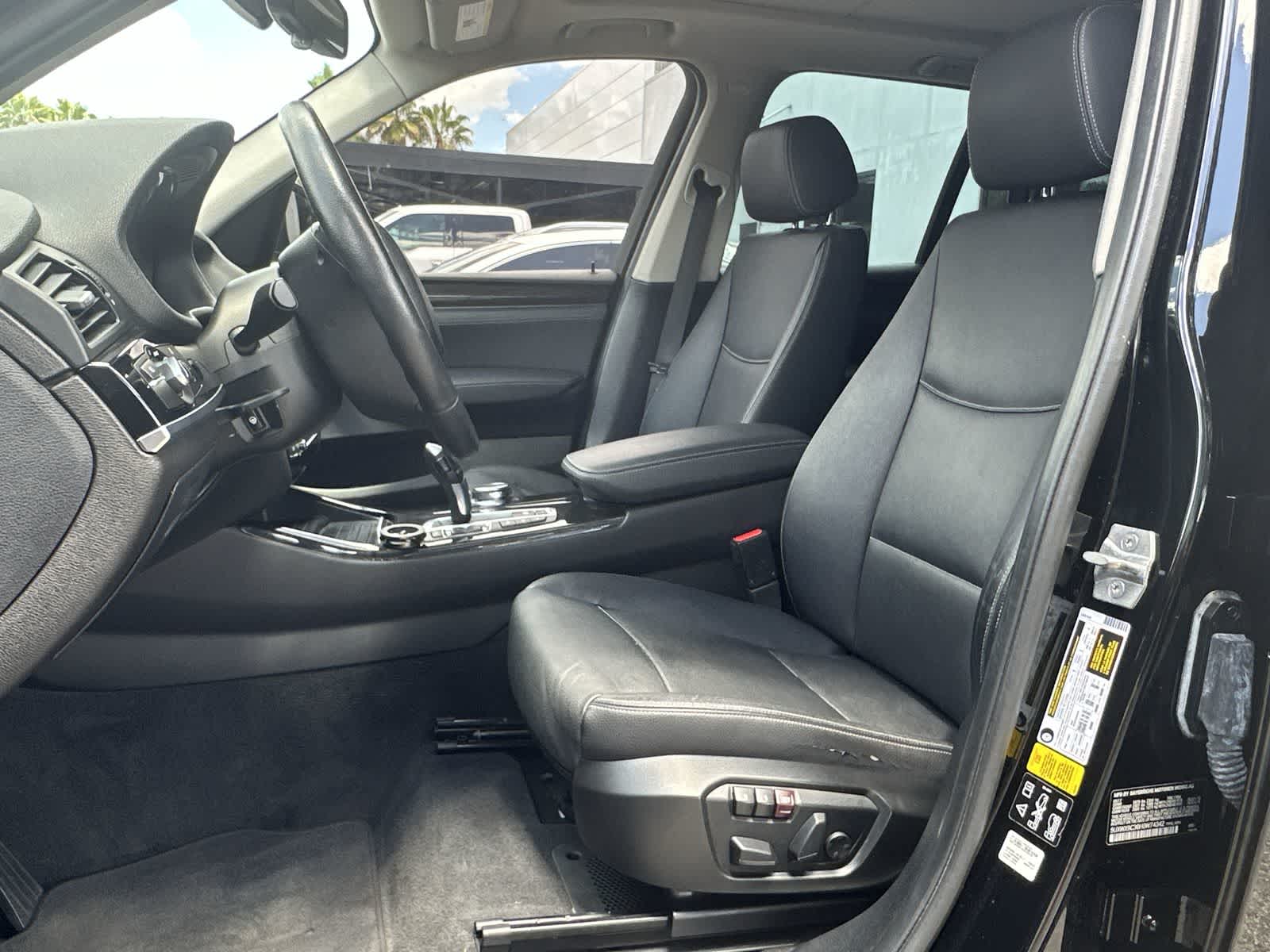 Thumbnail: 2017 BMW X3 - 11