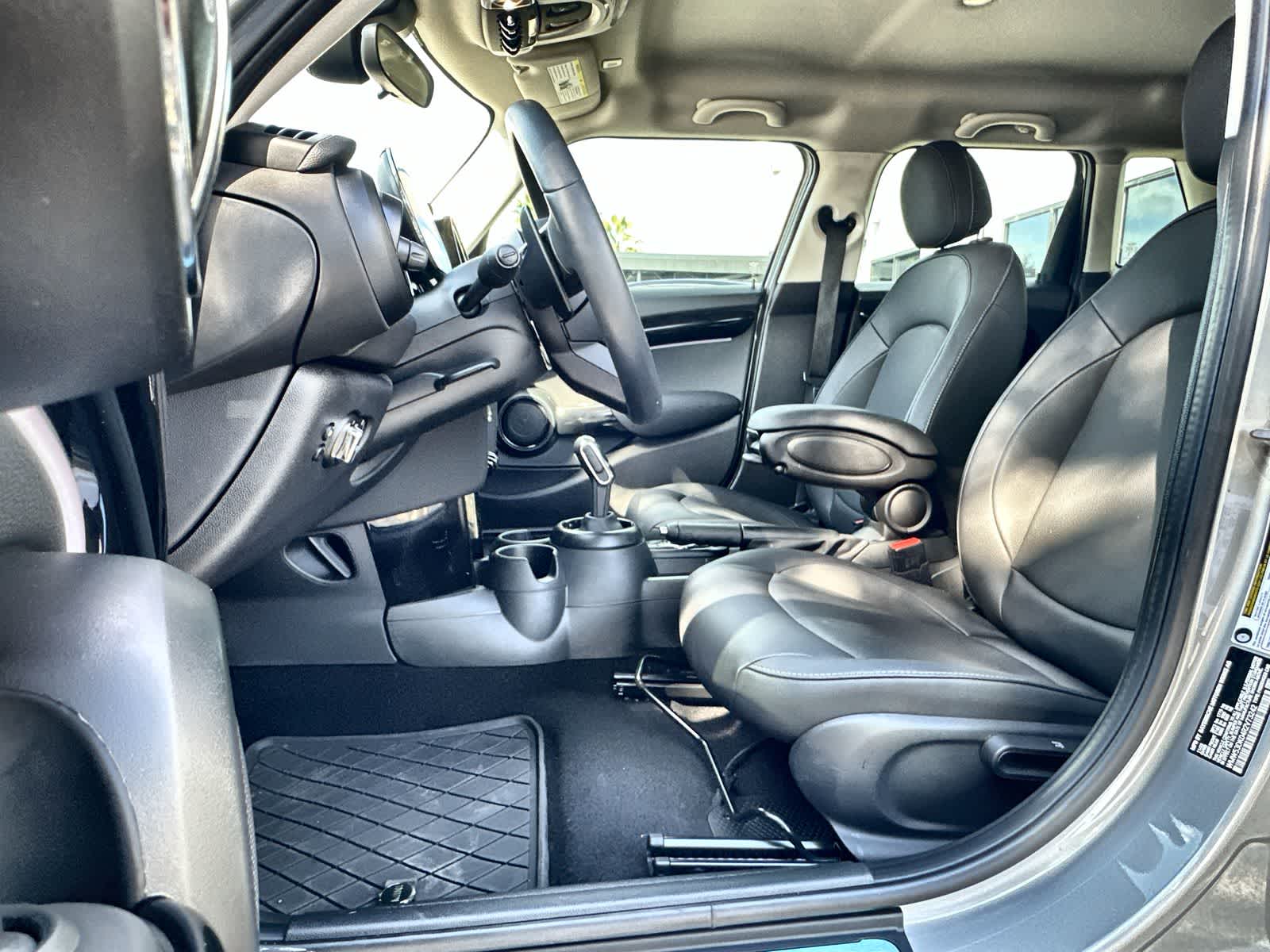 Thumbnail: 2024 MINI Cooper Hardtop - 11