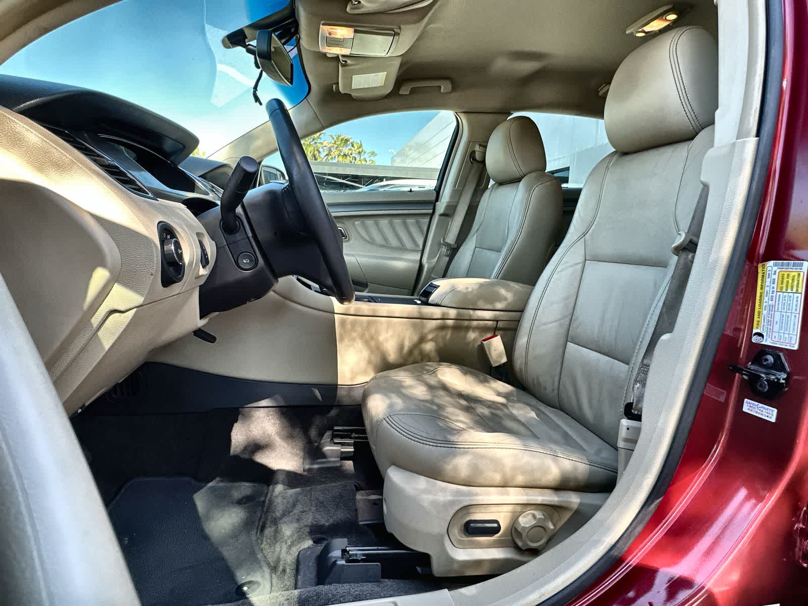 Thumbnail: 2015 Ford Taurus - 5