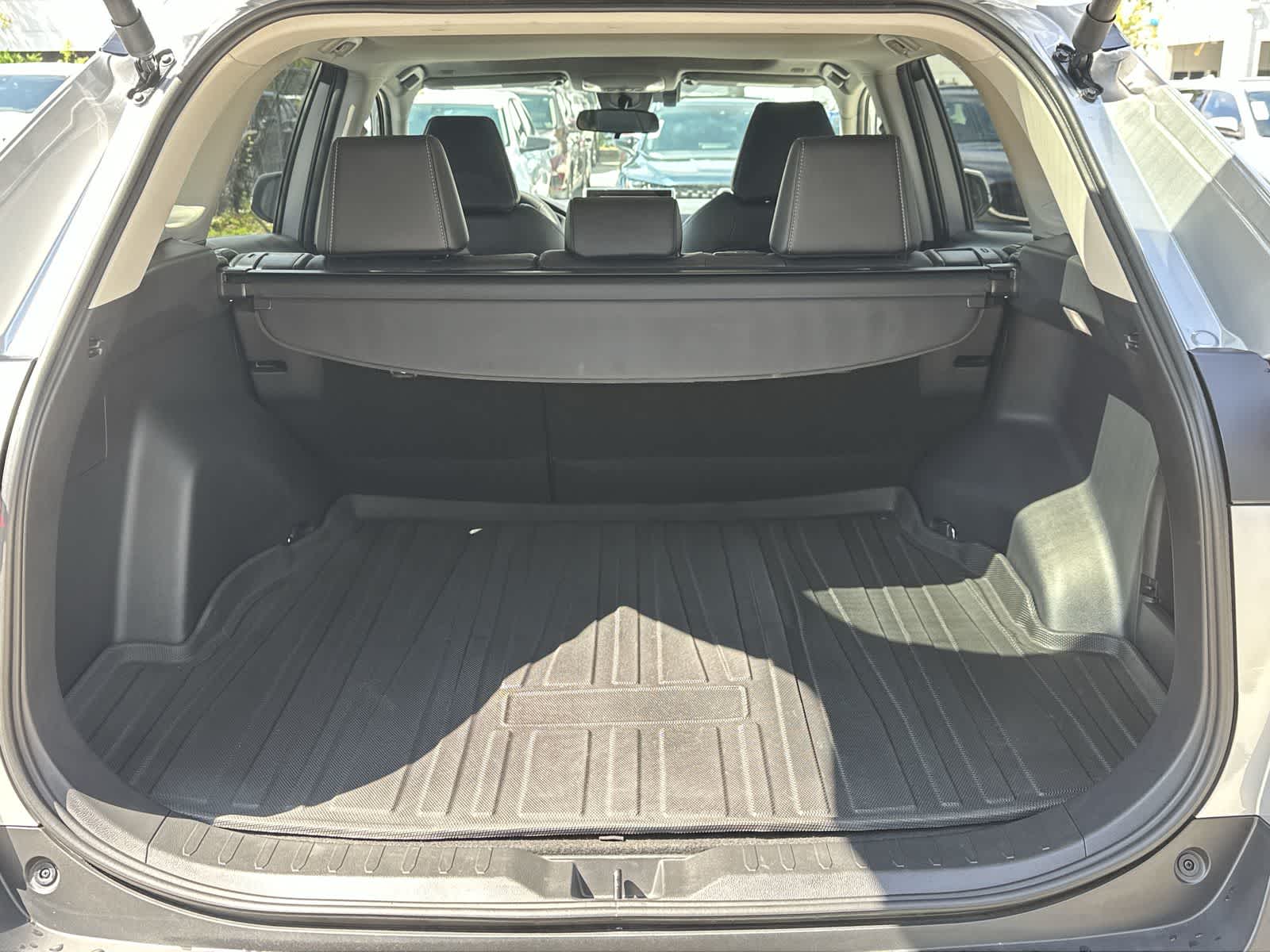 Thumbnail: 2024 Toyota RAV4 - 19