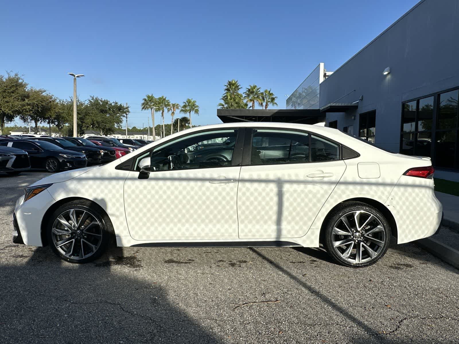 Thumbnail: 2021 Toyota Corolla - 3