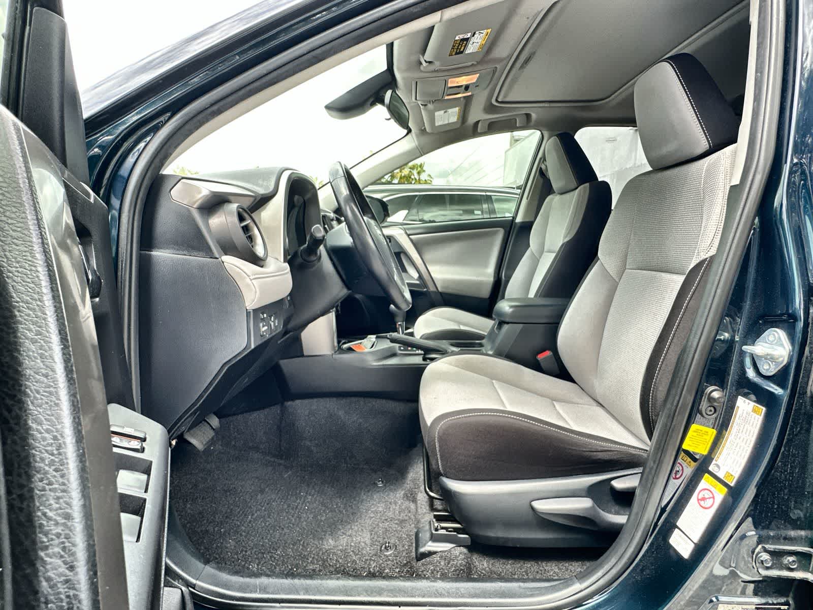 Thumbnail: 2018 Toyota RAV4 - 2