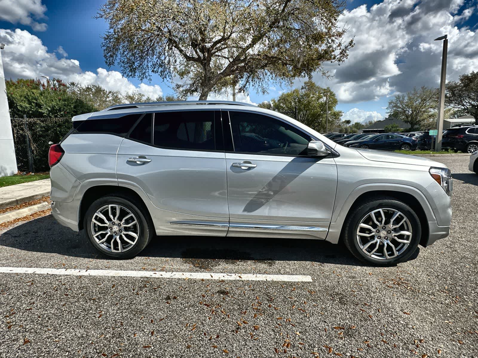 Thumbnail: 2022 GMC Terrain - 10