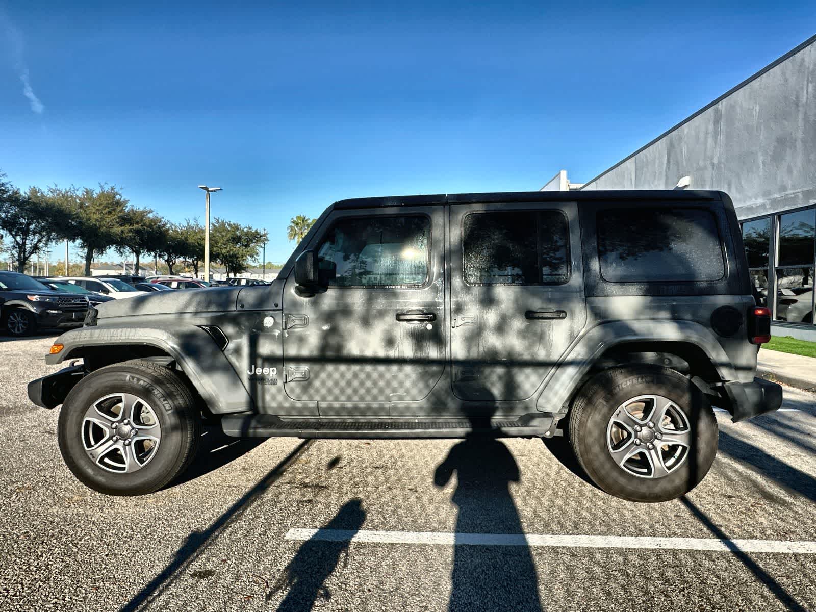 Thumbnail: 2019 Jeep Wrangler - 3