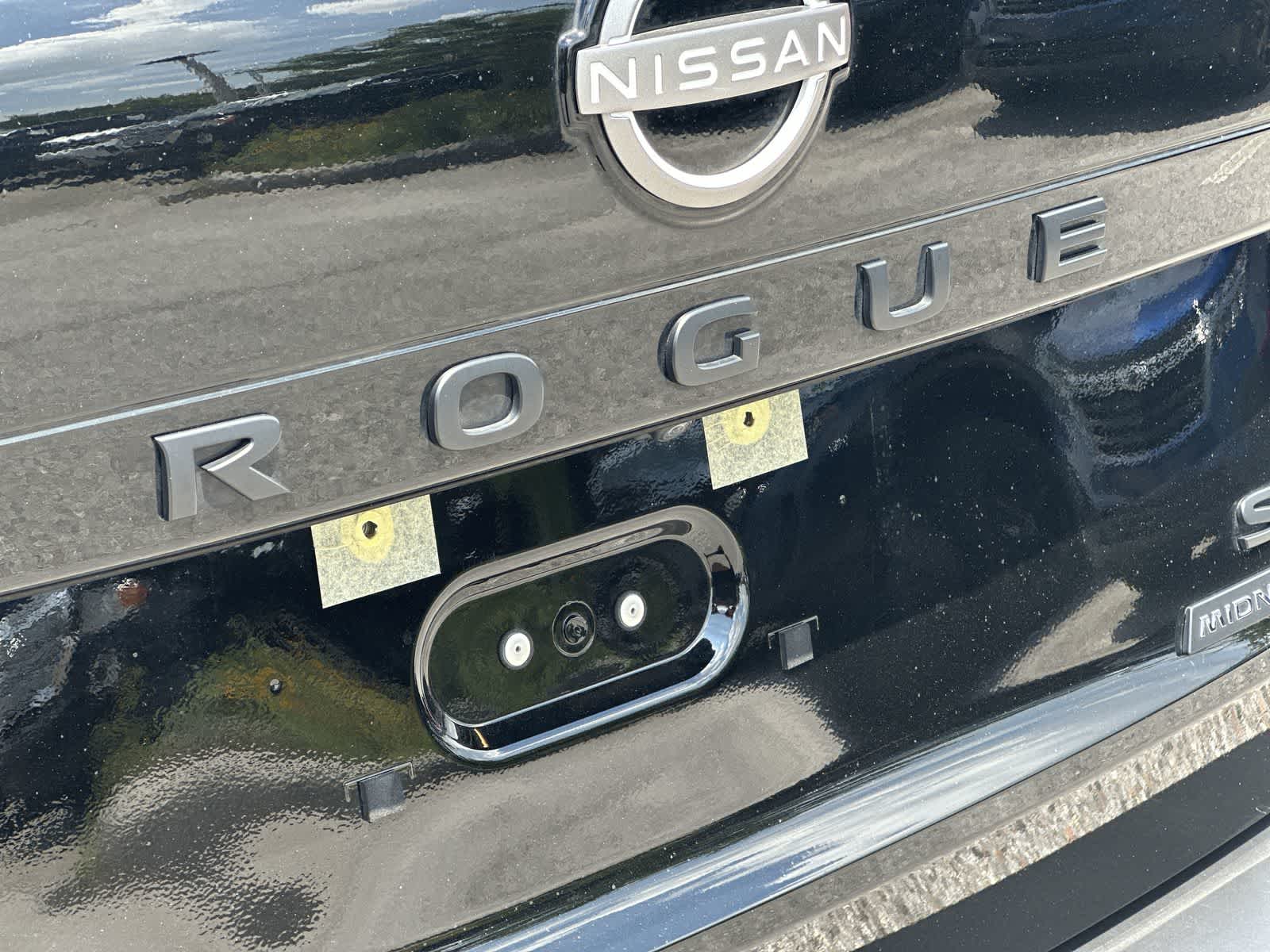 Thumbnail: 2023 Nissan Rogue - 14