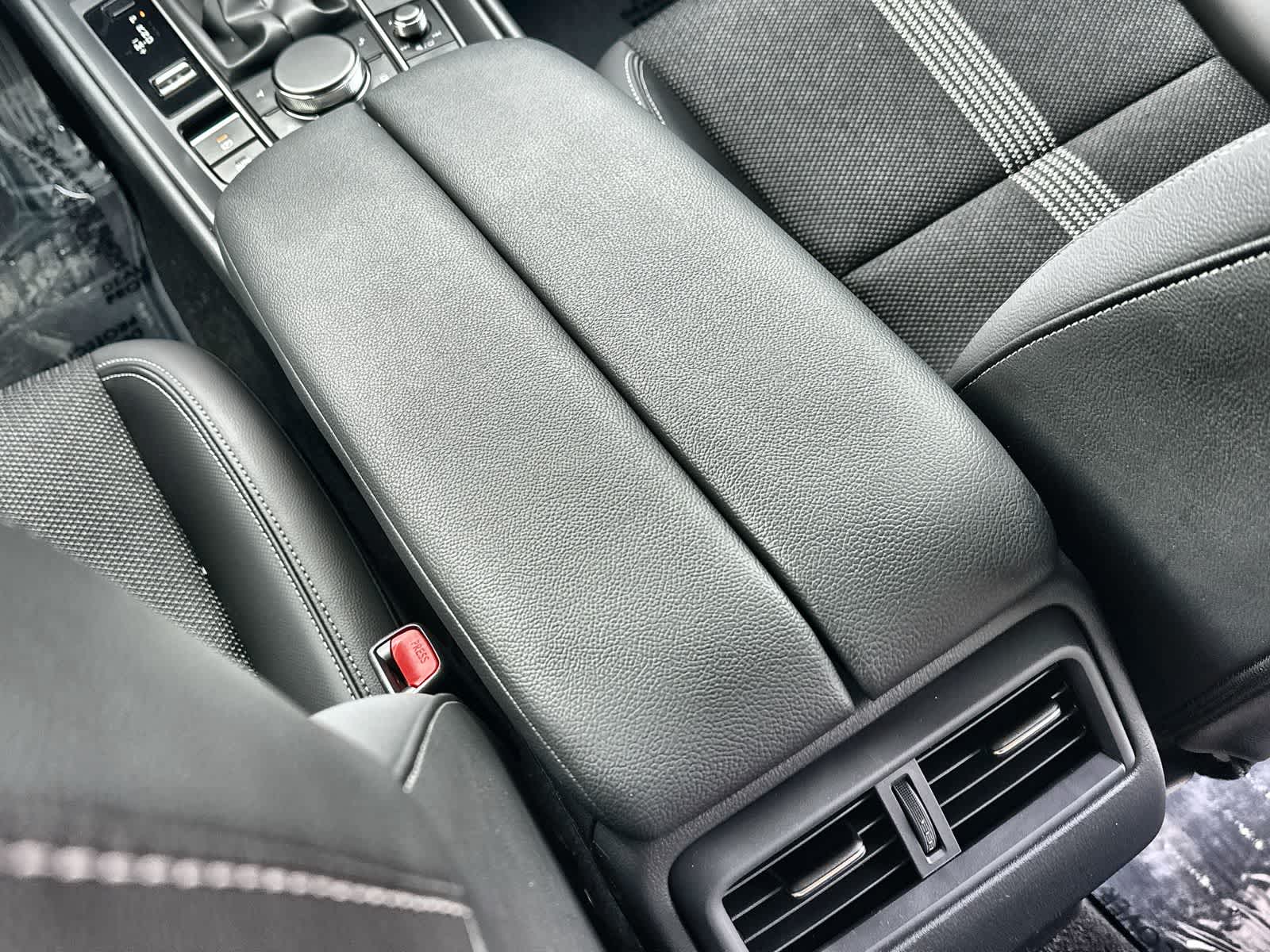 Thumbnail: 2026 Mazda CX-50 - 22