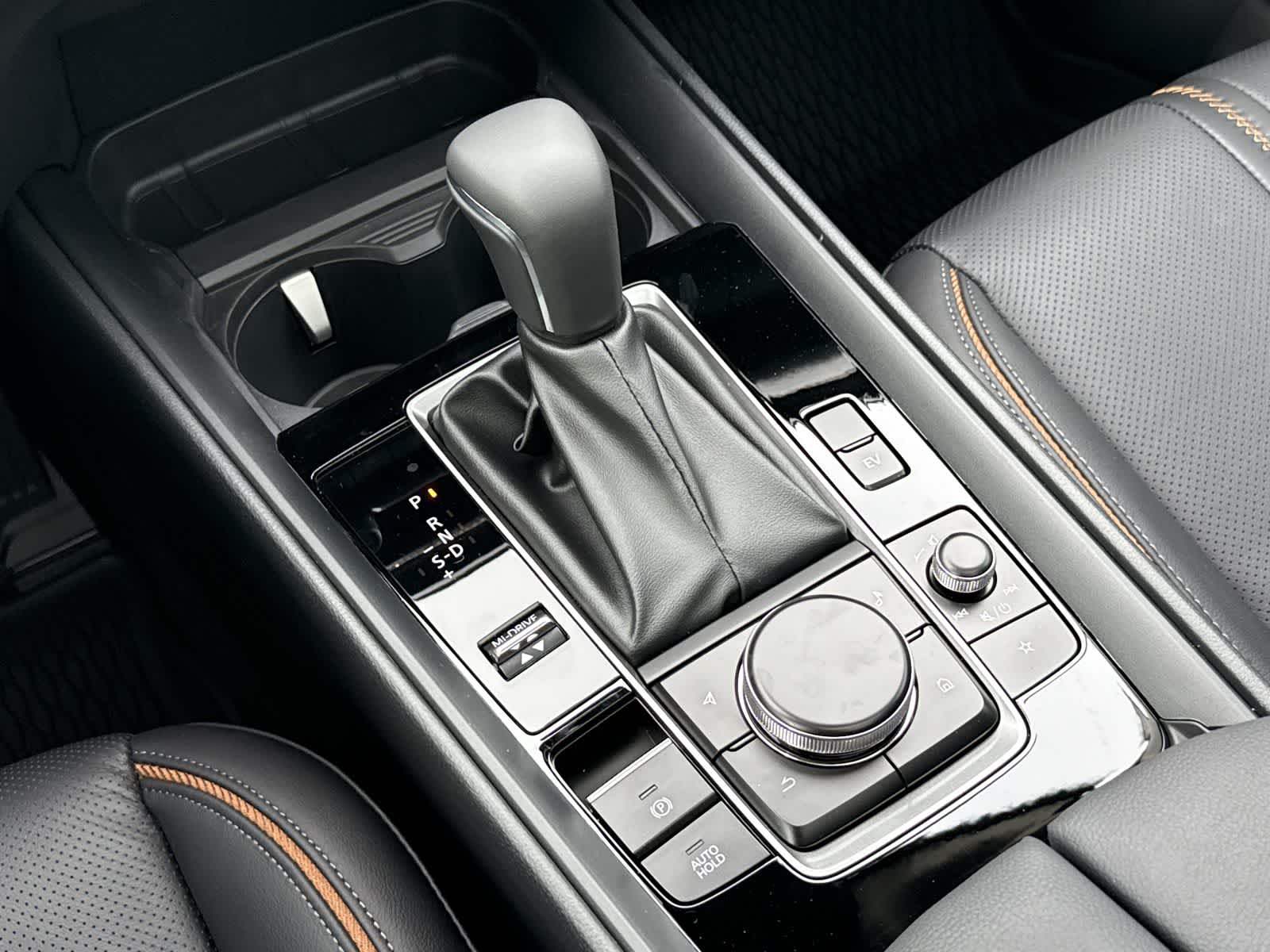 Thumbnail: 2025 Mazda CX-50 - 17