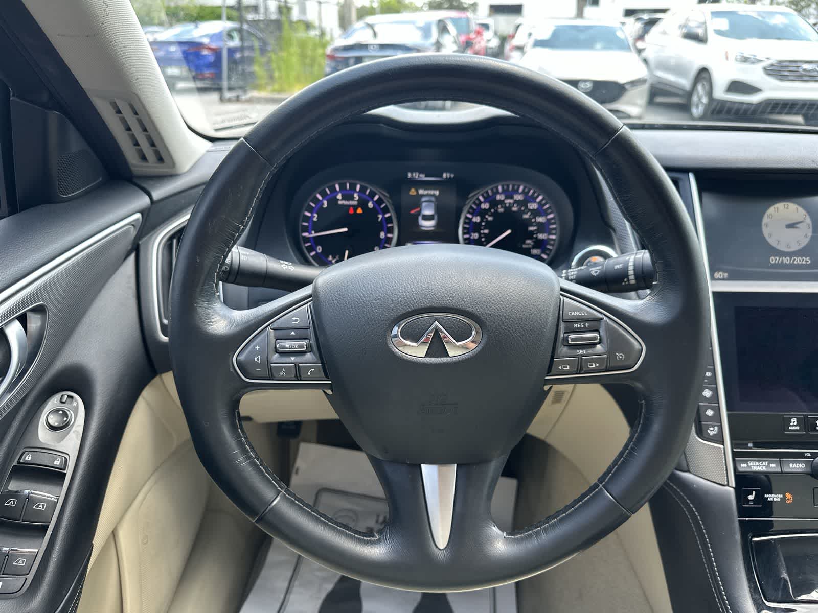 Thumbnail: 2014 INFINITI Q50 - 15