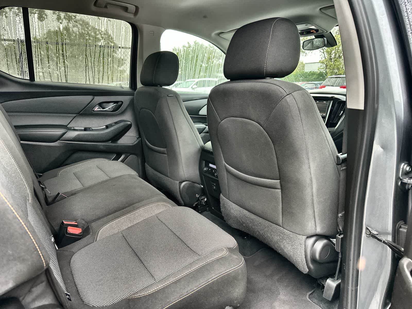 Thumbnail: 2021 Chevrolet Traverse - 18