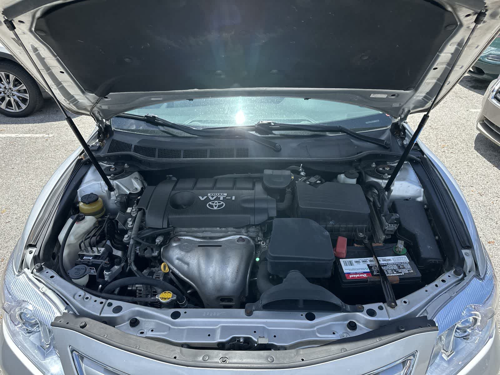 2010 Toyota Camry LE 8