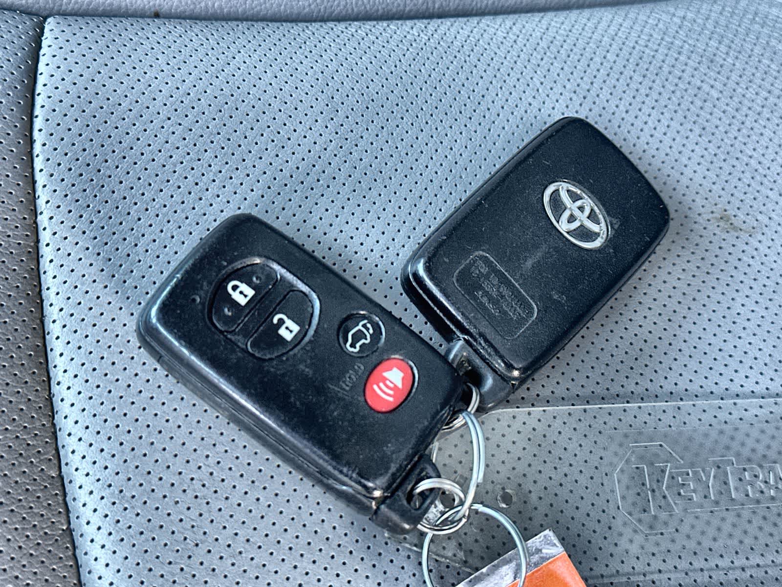 Thumbnail: 2013 Toyota Highlander - 26