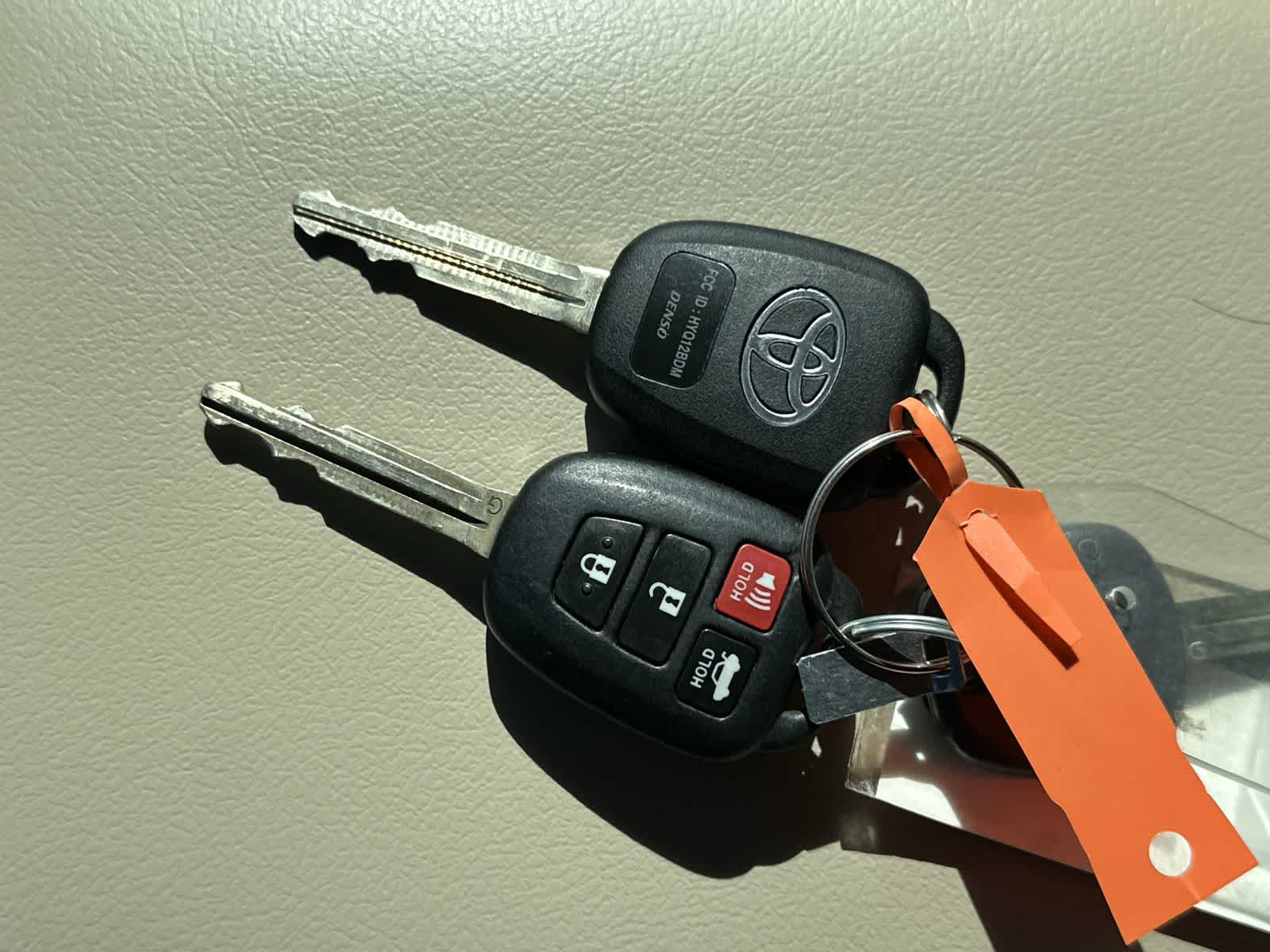 Thumbnail: 2014 Toyota Camry - 19