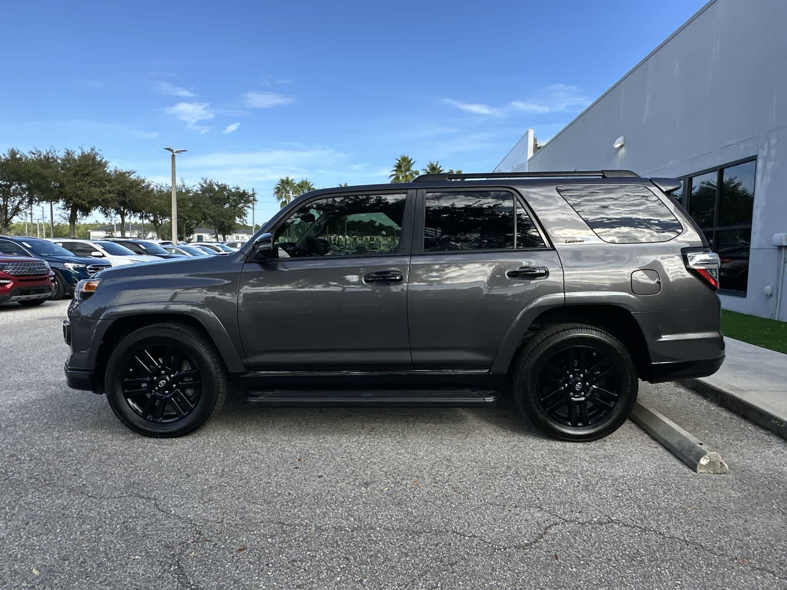 Thumbnail: 2019 Toyota 4Runner - 3