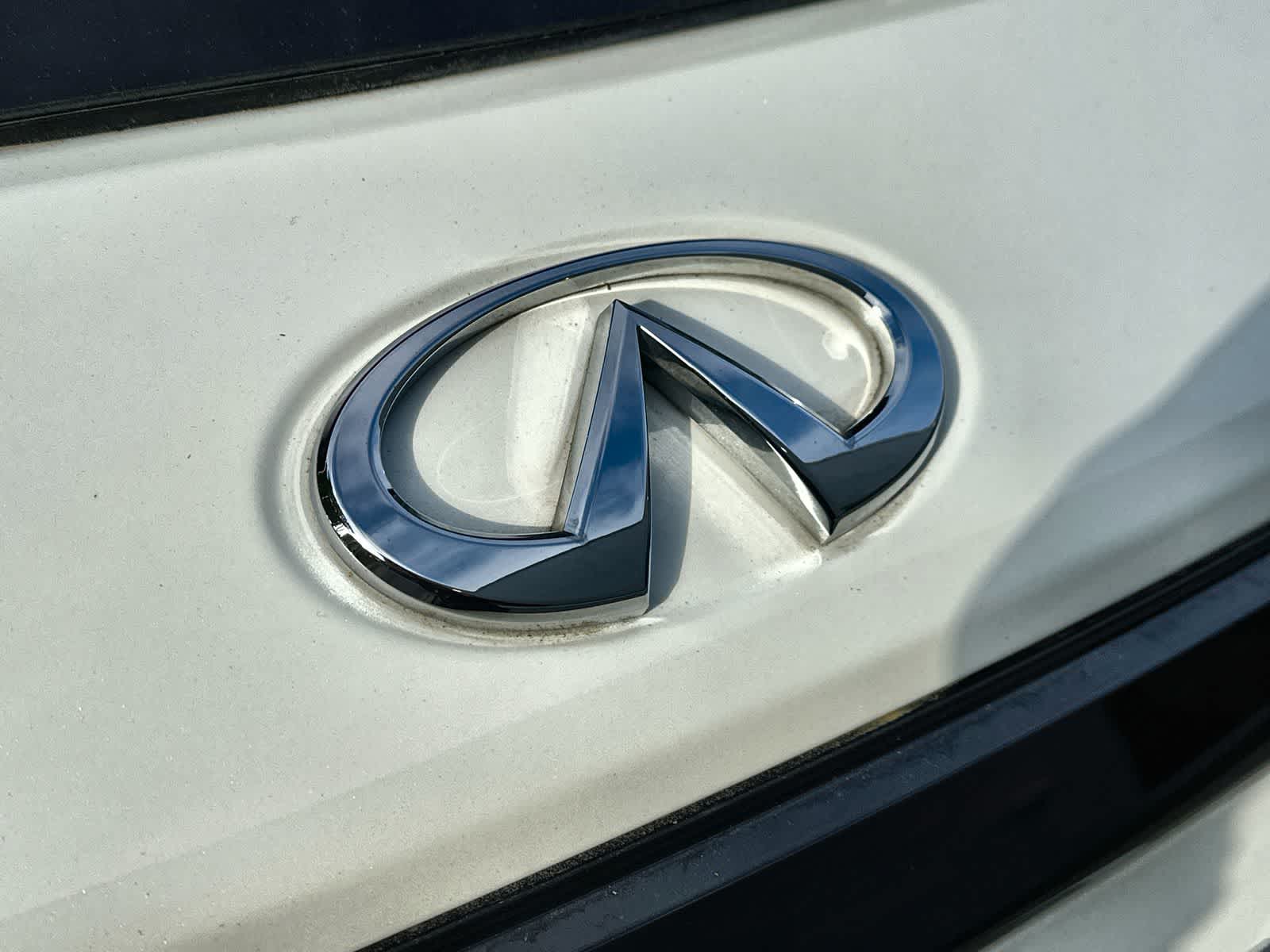 Thumbnail: 2023 INFINITI QX60 - 16