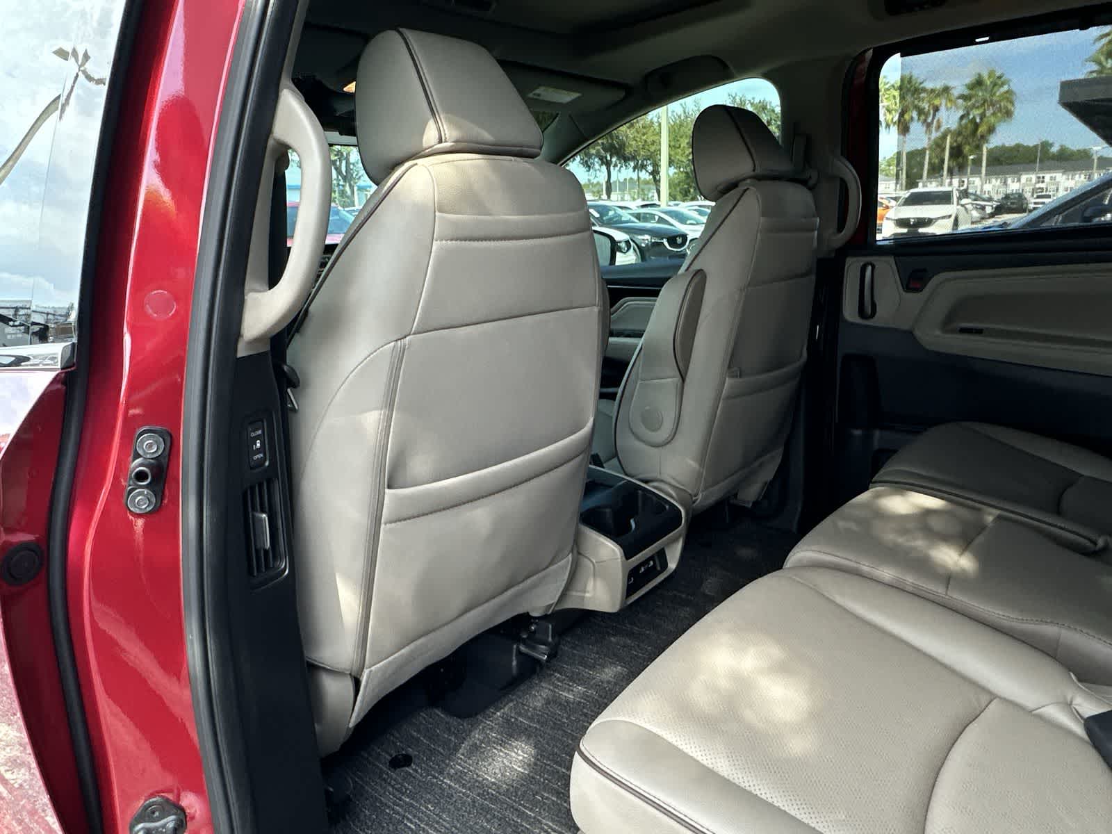 Thumbnail: 2022 Honda Odyssey - 12