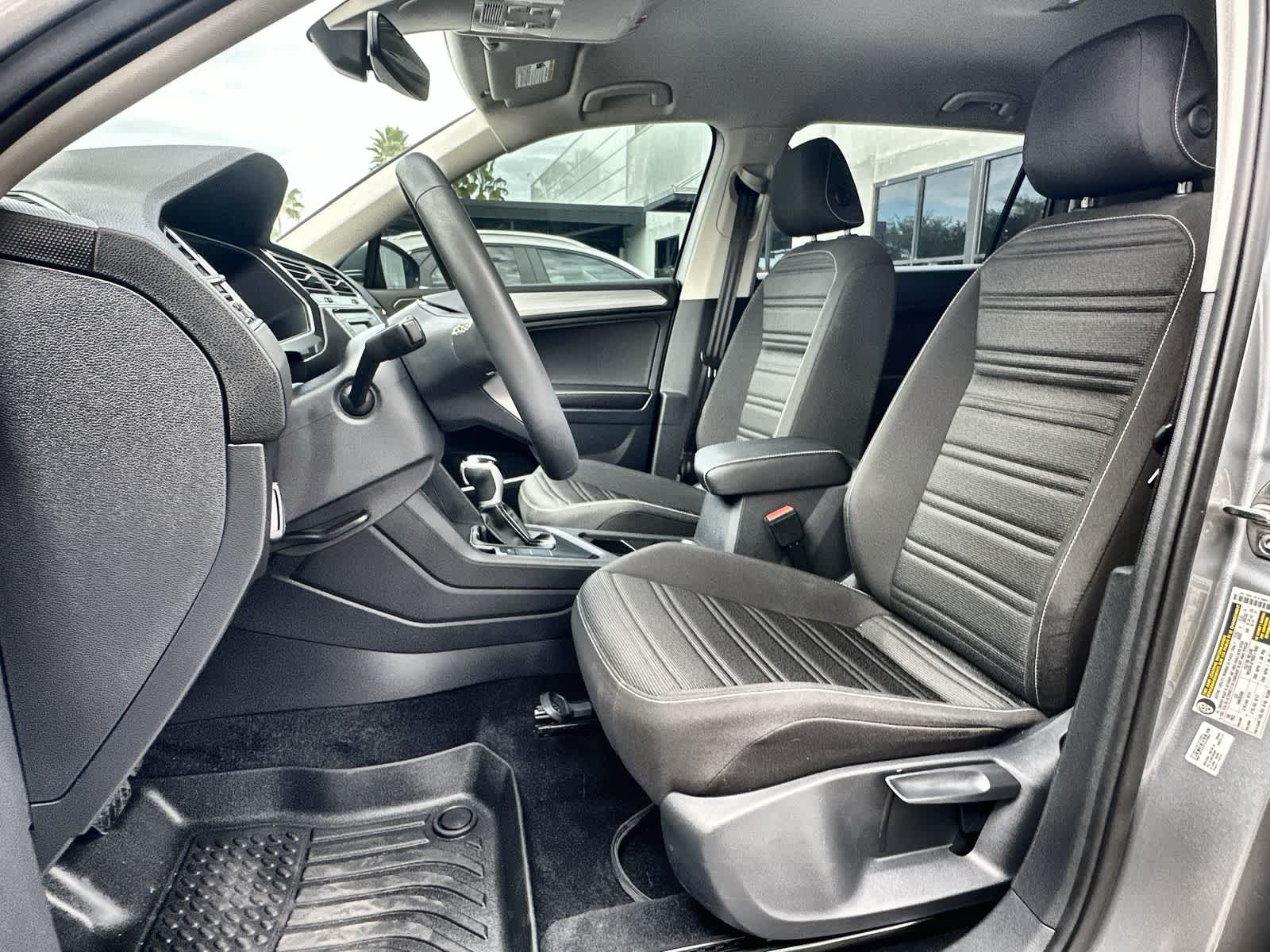 Thumbnail: 2024 Volkswagen Tiguan - 11