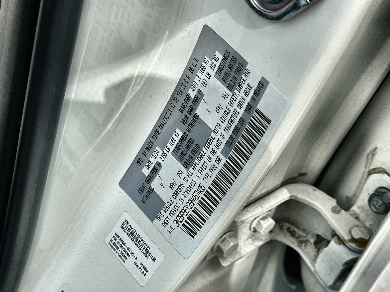 Thumbnail: 2025 Mazda Mazda3 - 25