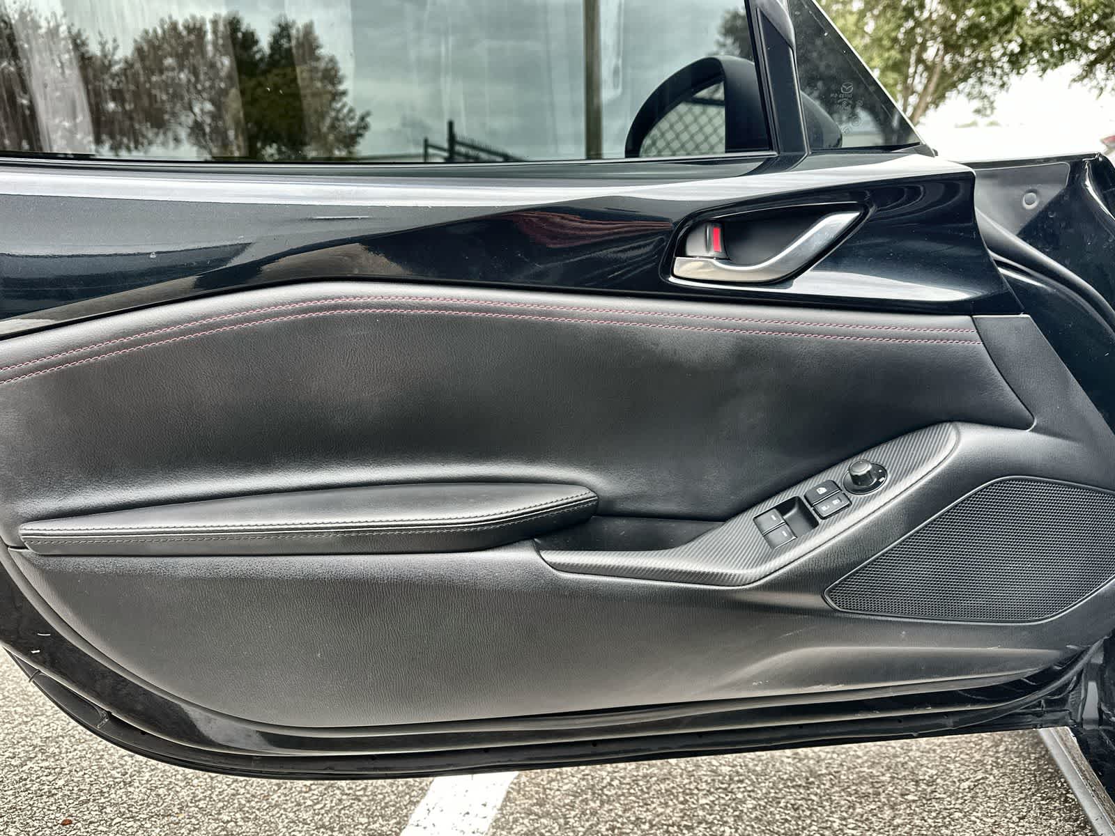 Thumbnail: 2016 Mazda MX-5 Miata - 12