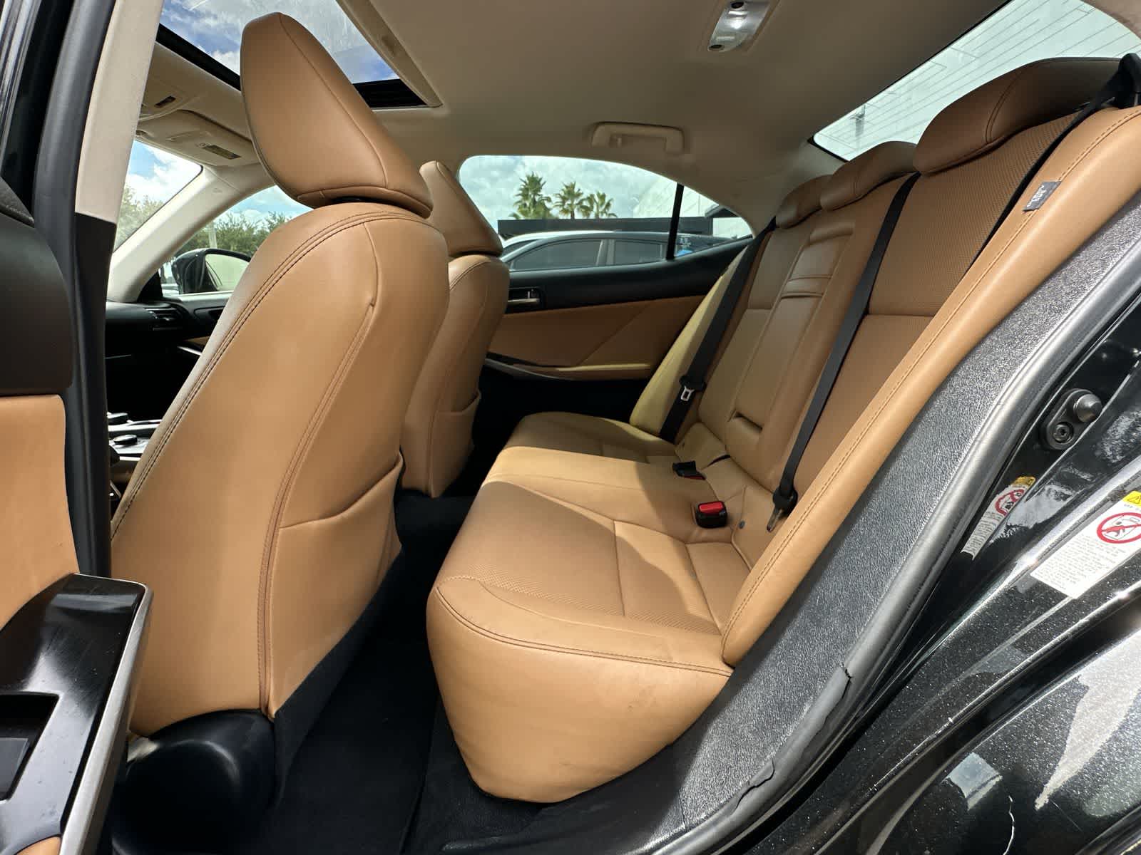 Thumbnail: 2019 Lexus IS - 13
