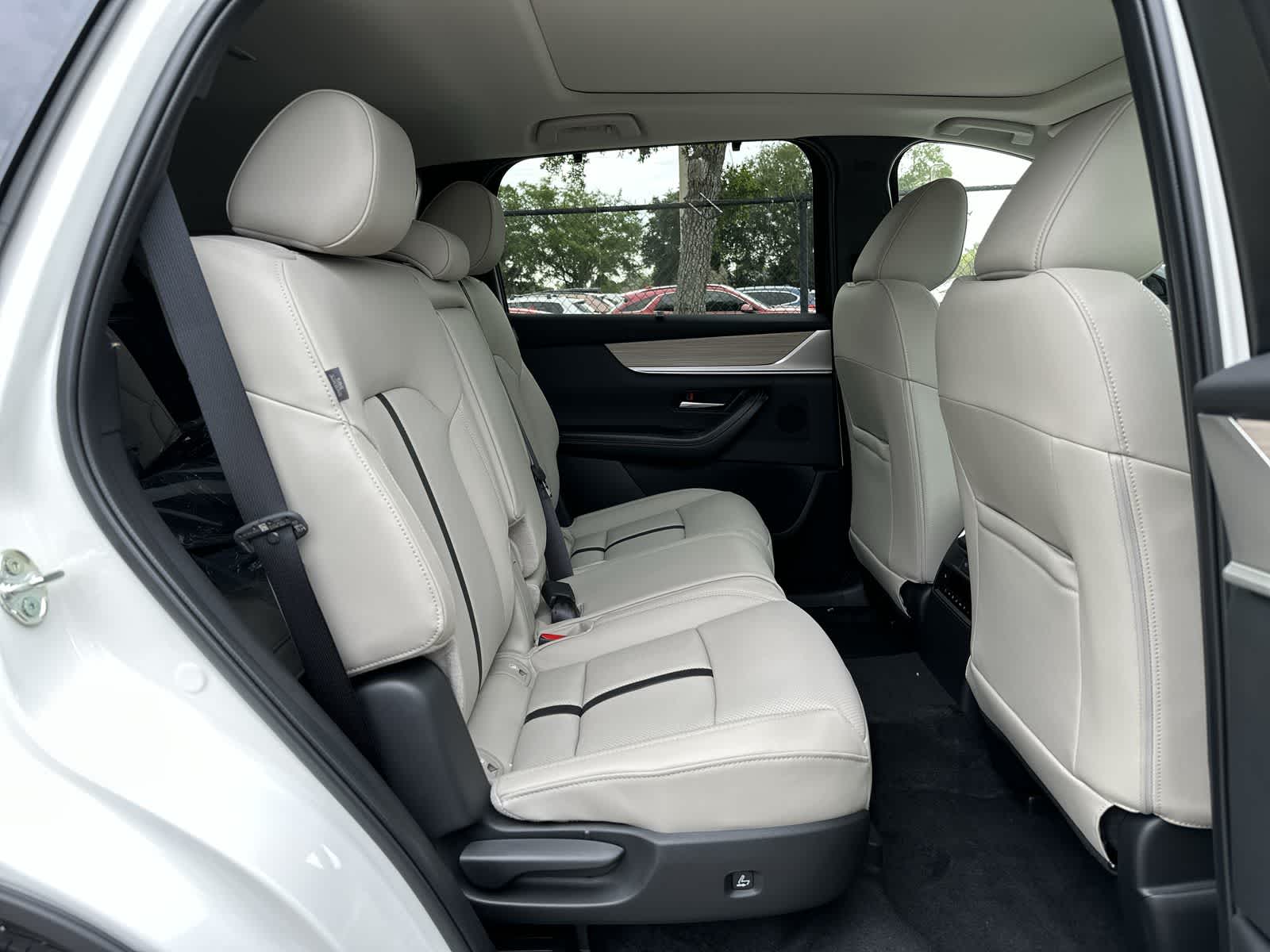 Thumbnail: 2026 Mazda CX-90 - 19