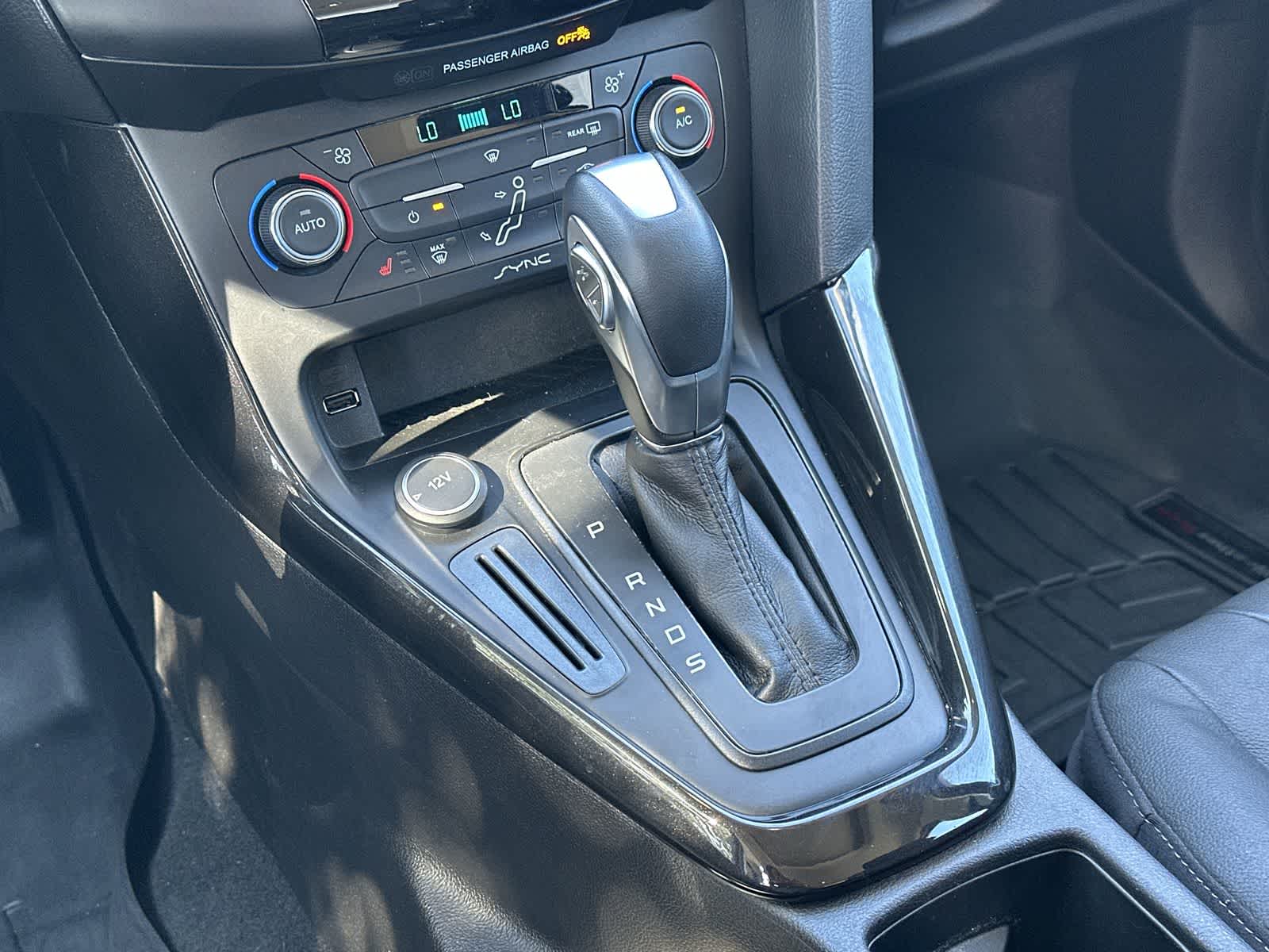 Thumbnail: 2016 Ford Focus - 17