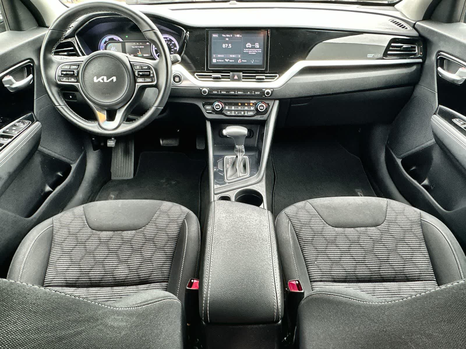 Thumbnail: 2022 Kia Niro - 10