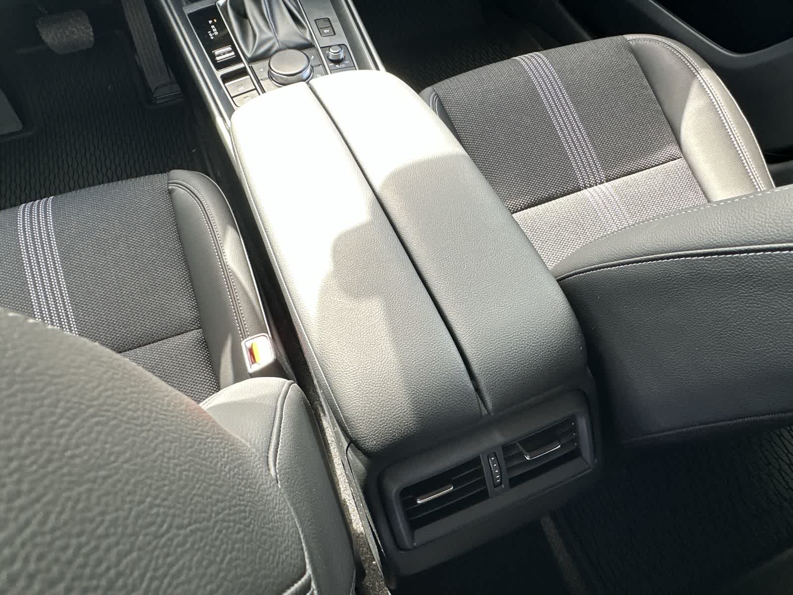 Thumbnail: 2026 Mazda CX-50 - 16