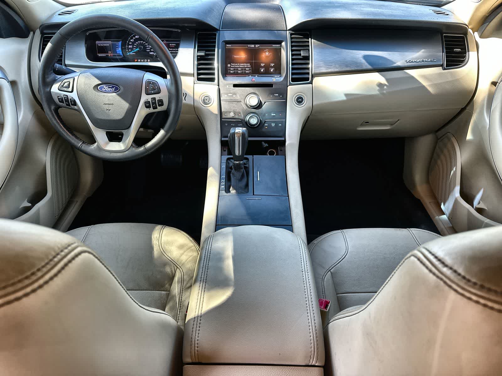 Thumbnail: 2015 Ford Taurus - 20