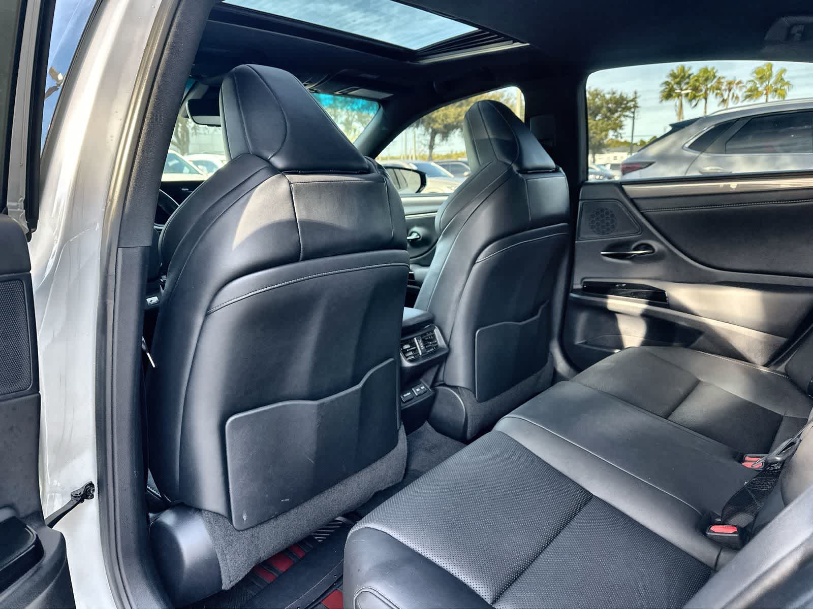 Thumbnail: 2022 Lexus ES - 12