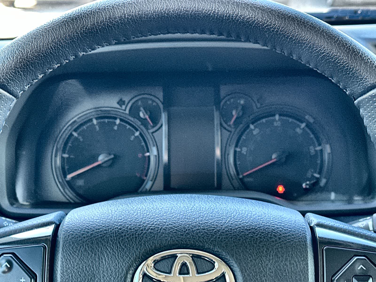 Thumbnail: 2023 Toyota 4Runner - 18