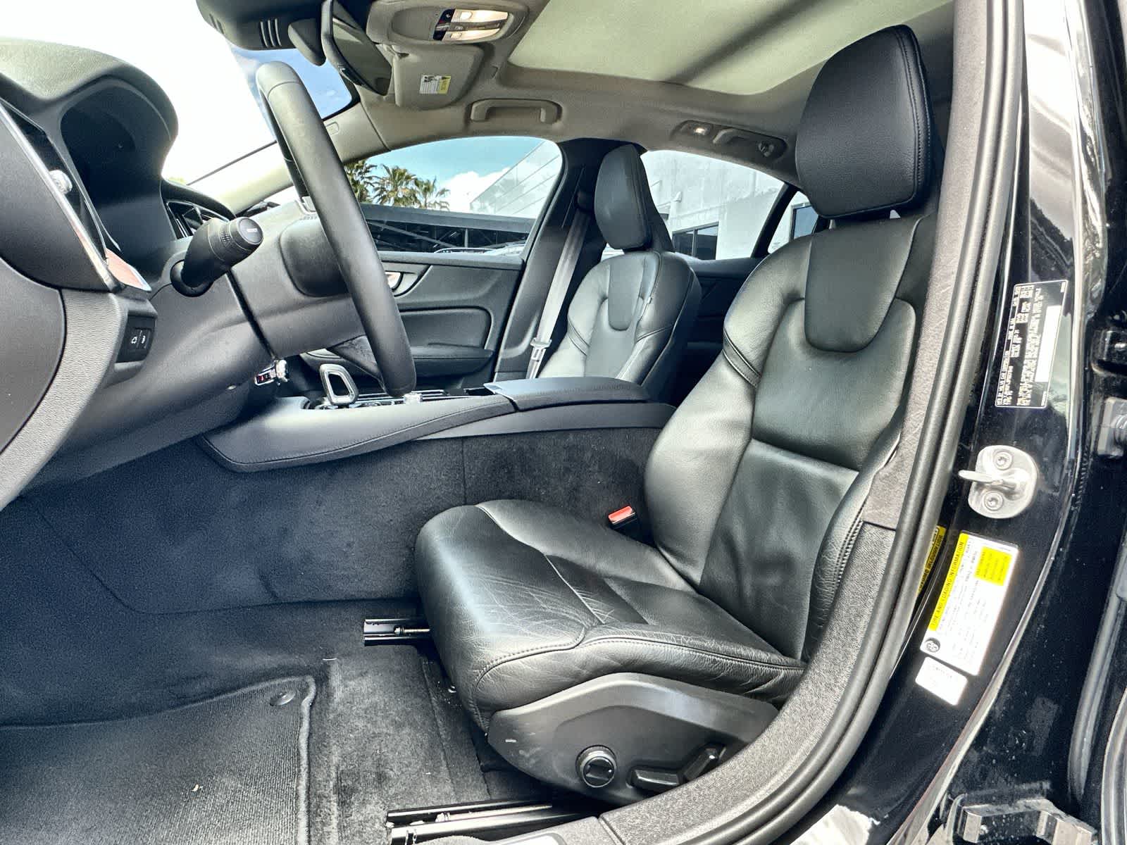 Thumbnail: 2023 Volvo S60 - 3