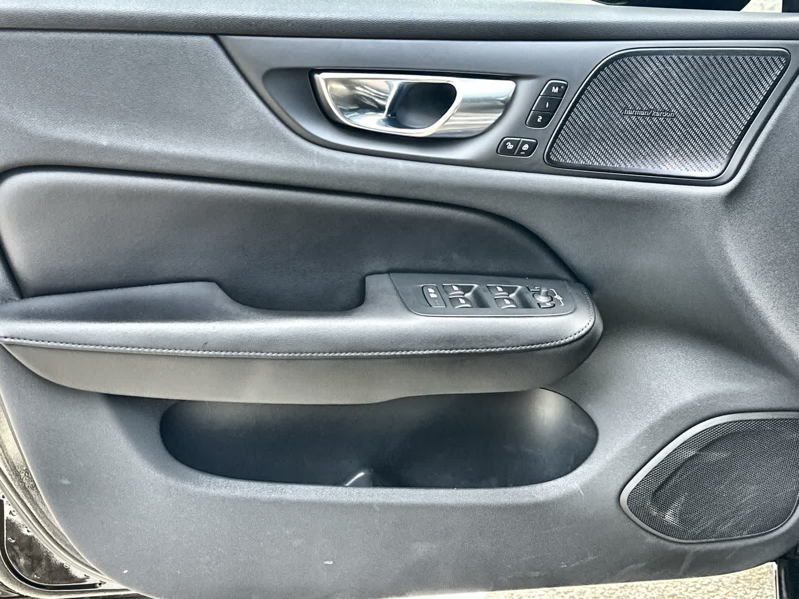 Thumbnail: 2023 Volvo S60 - 13