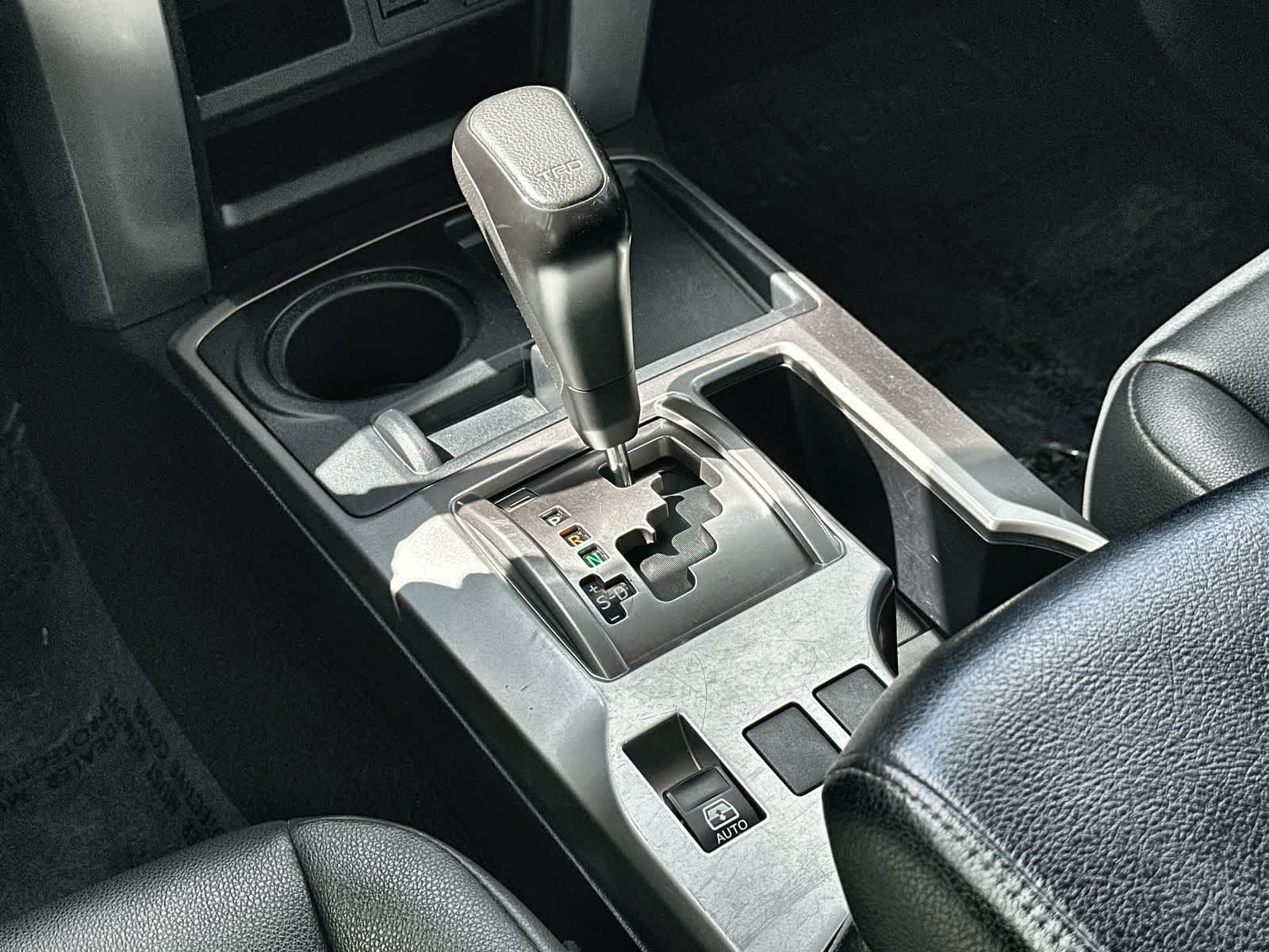 Thumbnail: 2022 Toyota 4Runner - 22