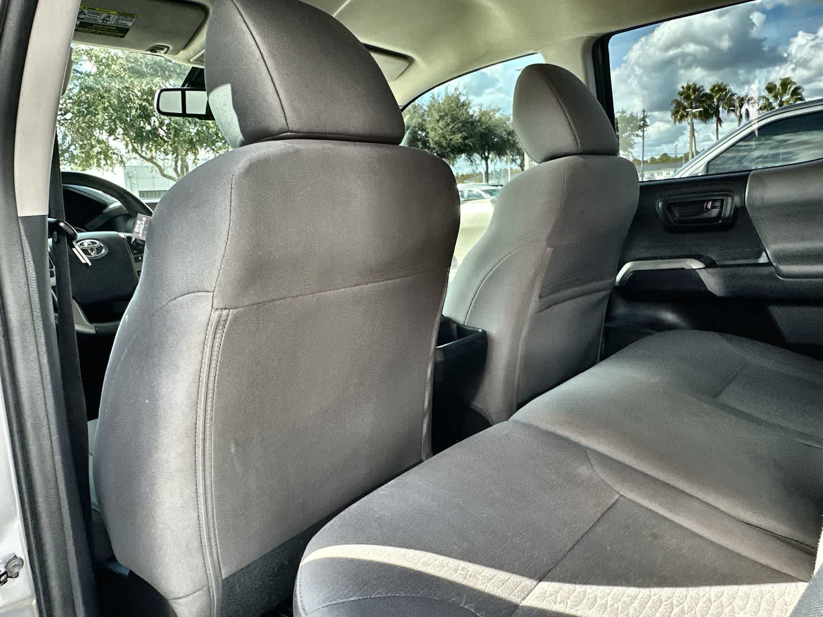 Thumbnail: 2018 Toyota Tacoma - 12