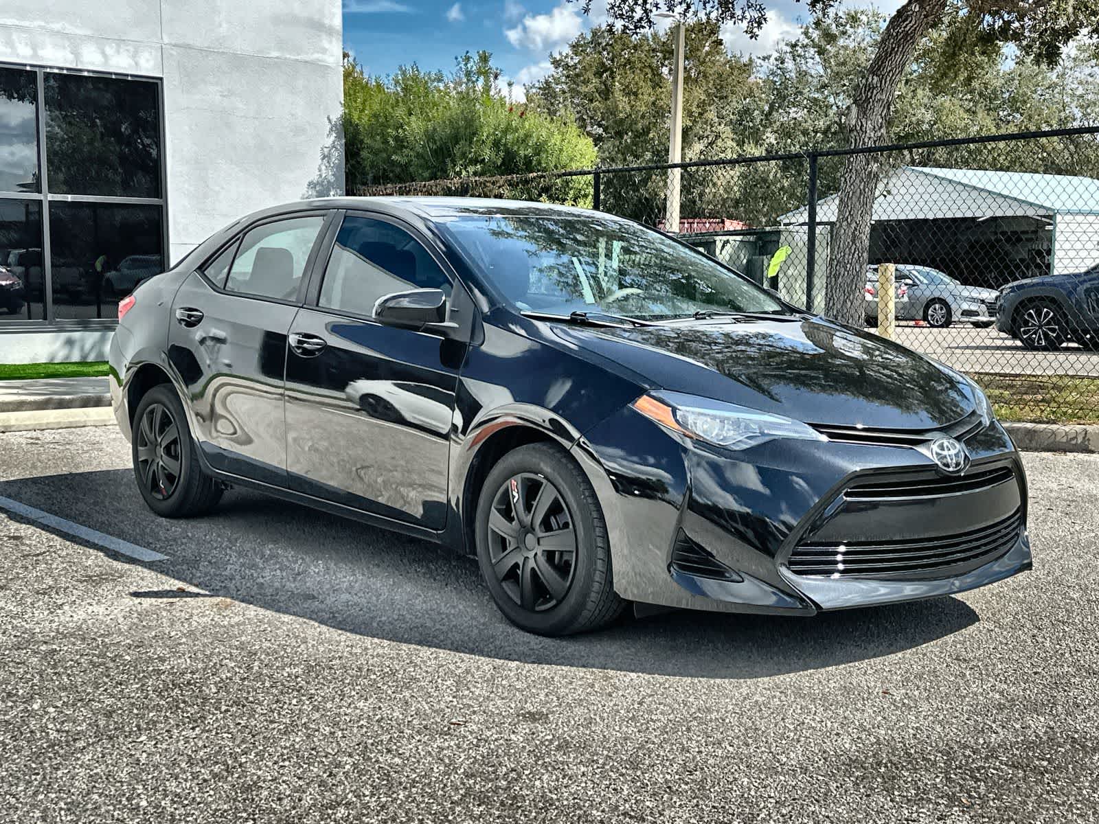 Thumbnail: 2019 Toyota Corolla - 10