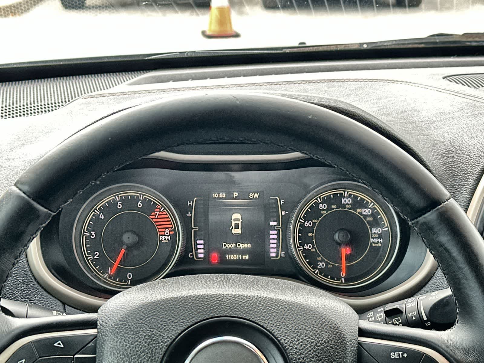 Thumbnail: 2016 Jeep Cherokee - 24