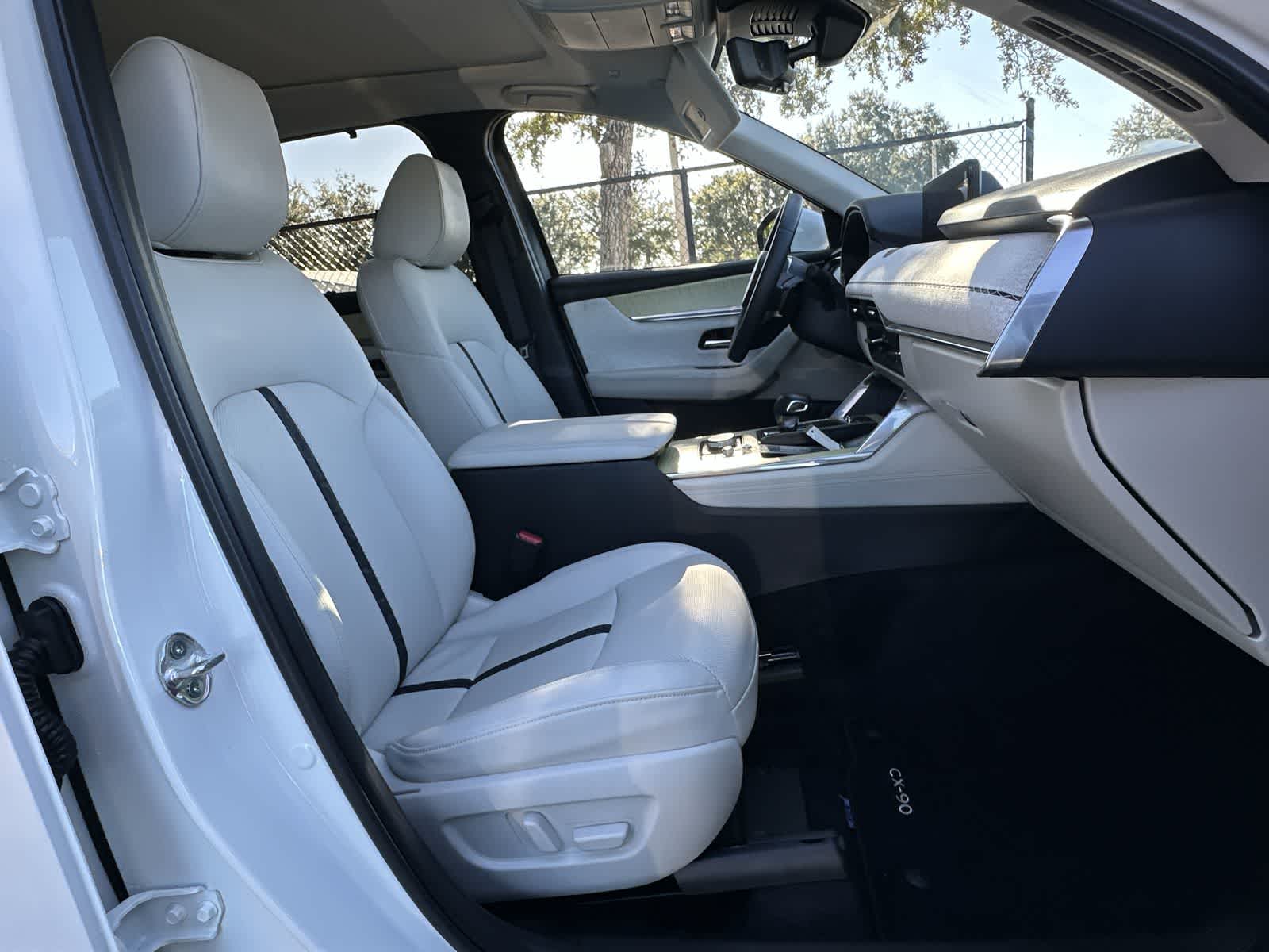 Thumbnail: 2025 Mazda CX-90 - 14