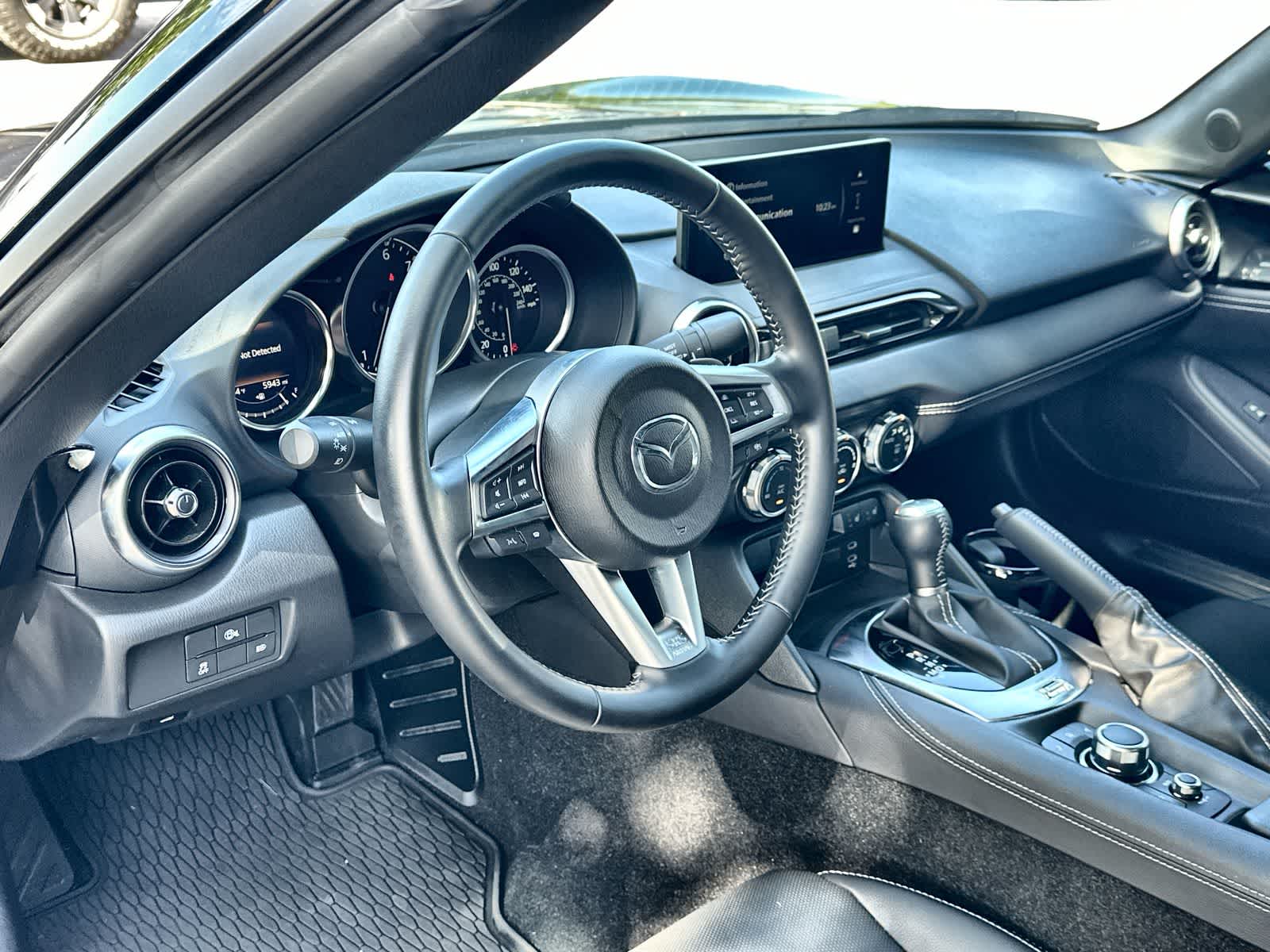 Thumbnail: 2025 Mazda MX-5 Miata - 20