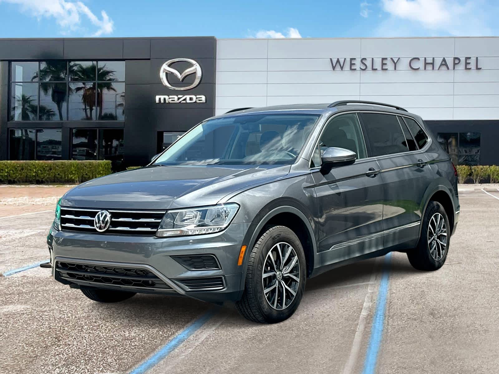 Thumbnail: 2020 Volkswagen Tiguan - 1