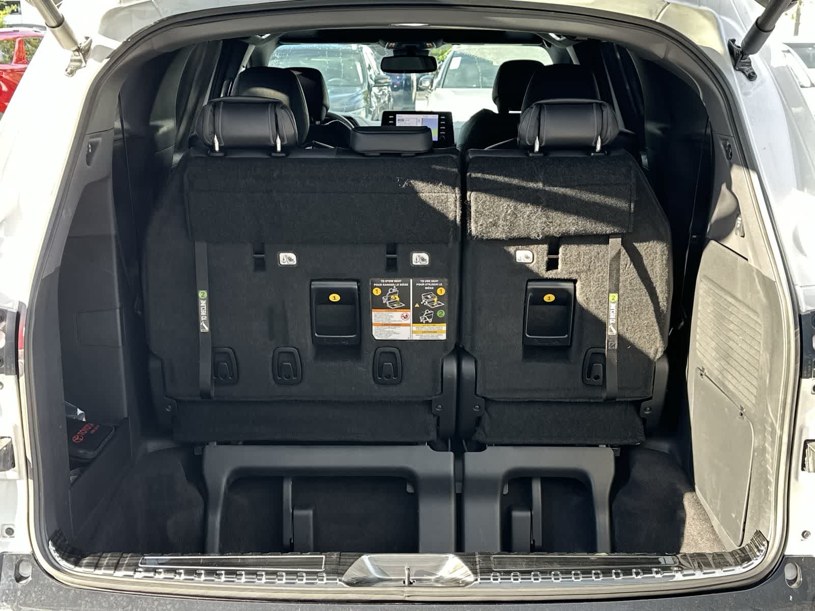 Thumbnail: 2023 Toyota Sienna - 19