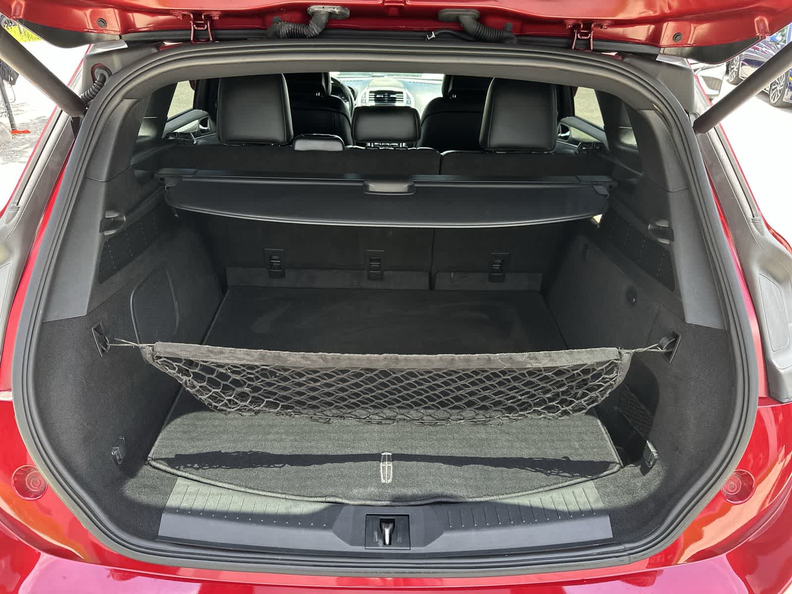 Thumbnail: 2019 Lincoln MKC - 19